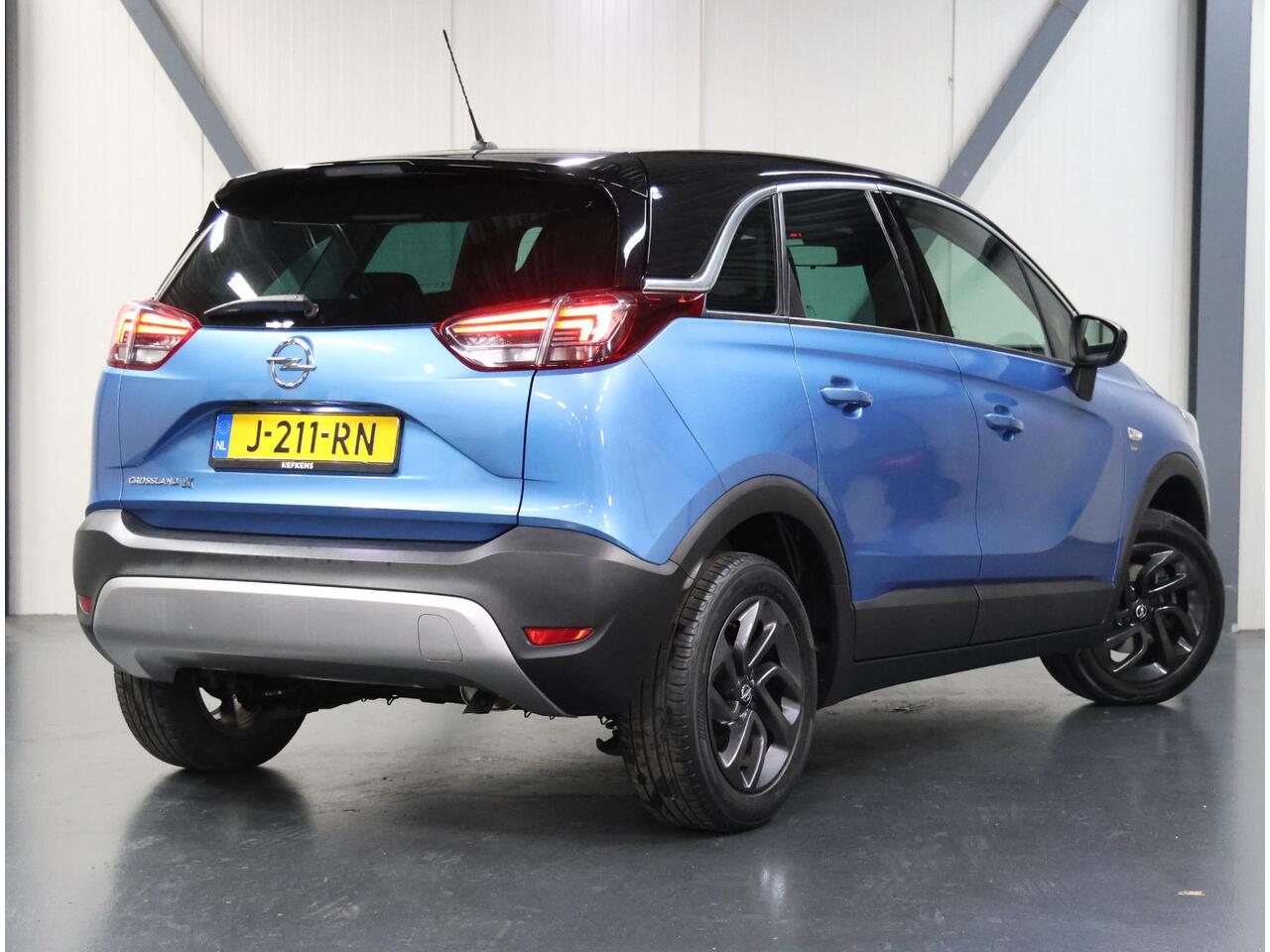 Opel Crossland X 110PK Edition 2020 | 1ste eigenaar | AppleCarplay/Android Auto | Airco | 16"LMV | Two-Tone | Isofix | Privacy Glass | Goed Onderhouden! |