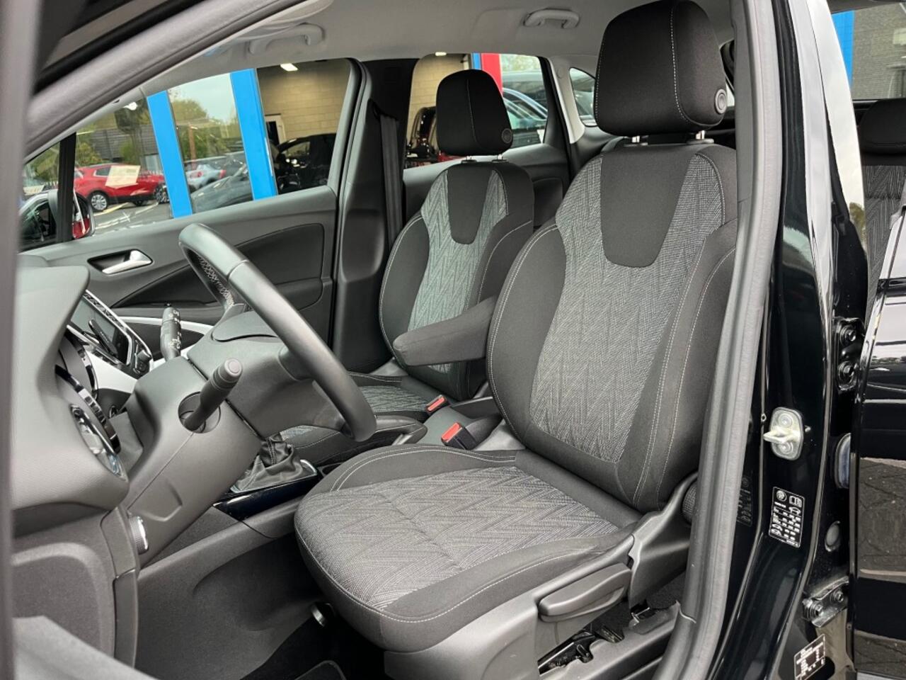 Opel Crossland X 1.2 110pk Navi Carplay Camera Led Airco bj2020