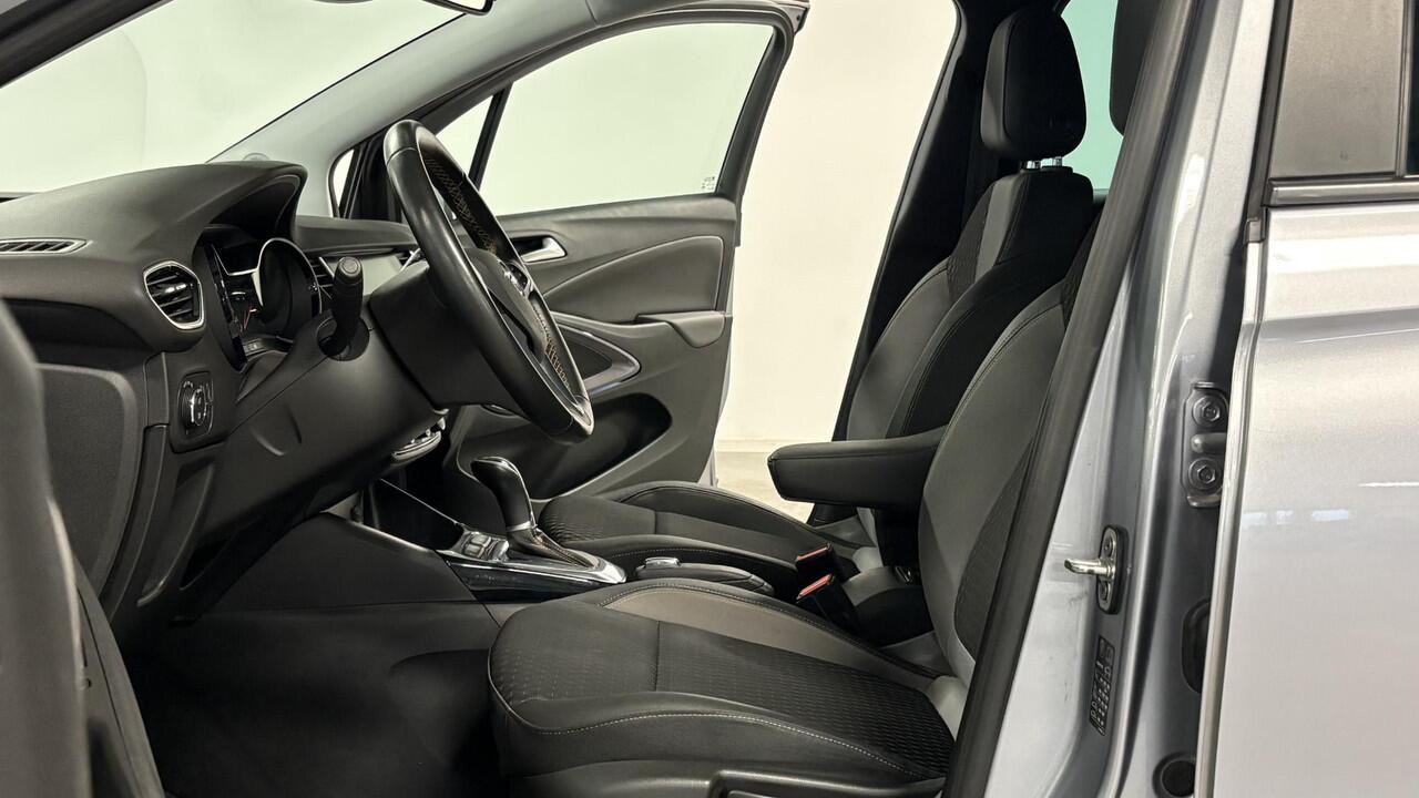 Opel Crossland X 1.2 Turbo Innovation | 1 jr BOVAG garantie | 130 pk | Navi | Camera
