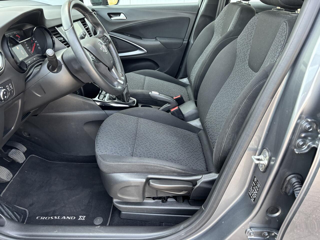 Opel Crossland X 1.2 Innovation [ fm navi,ecc,lmv,apple cp ]