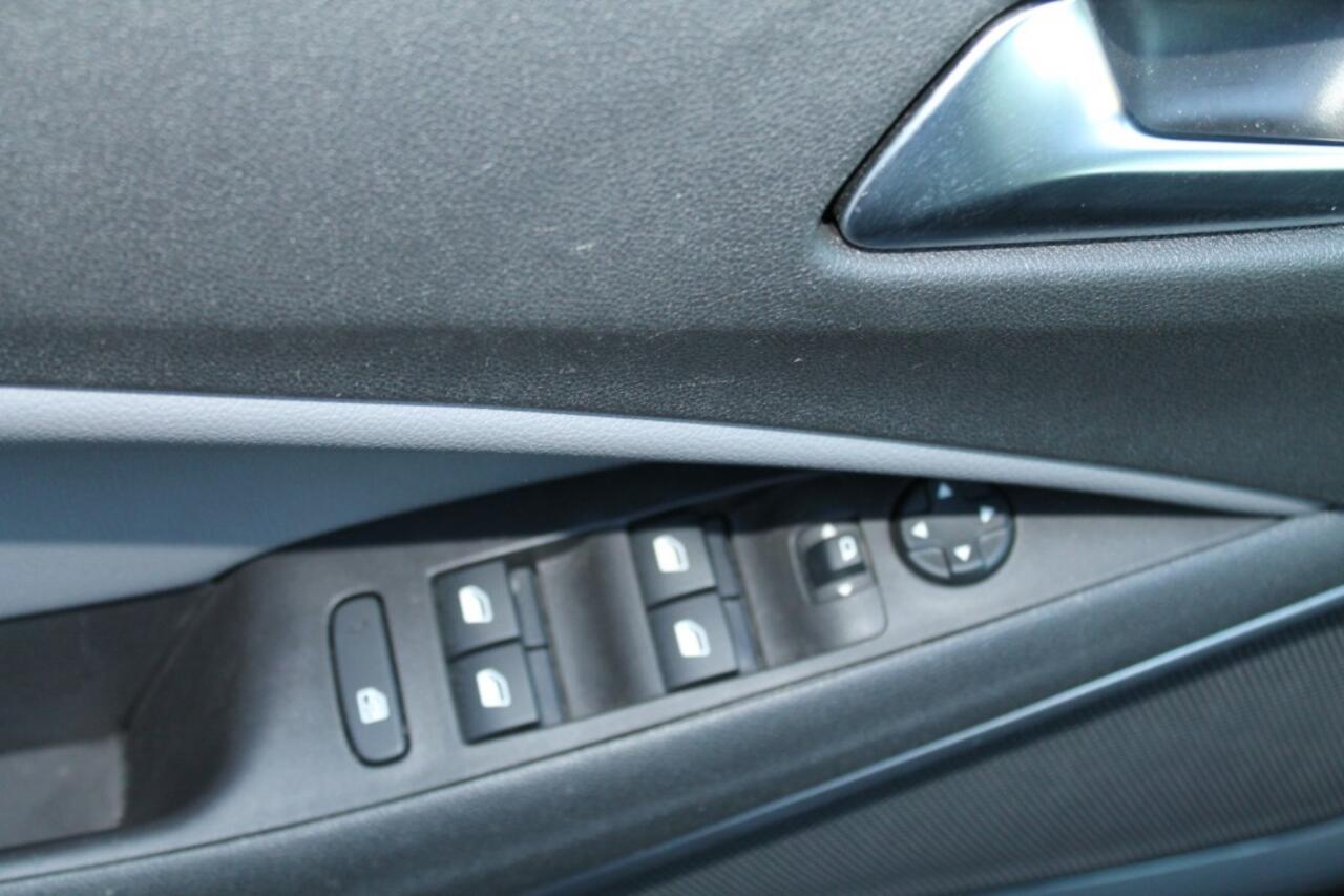 Opel Crossland X 1.2 T. EDITION CLIMA CRUISE 70.KM