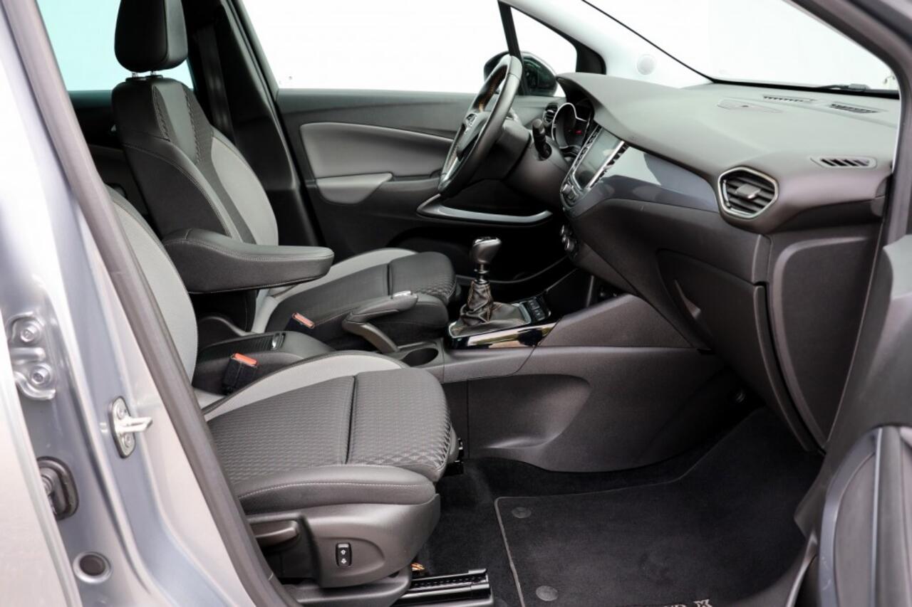 Opel Crossland X 1.2 Turbo Innovation - 110 pk **Trekhaak / Led / Carplay / Navi