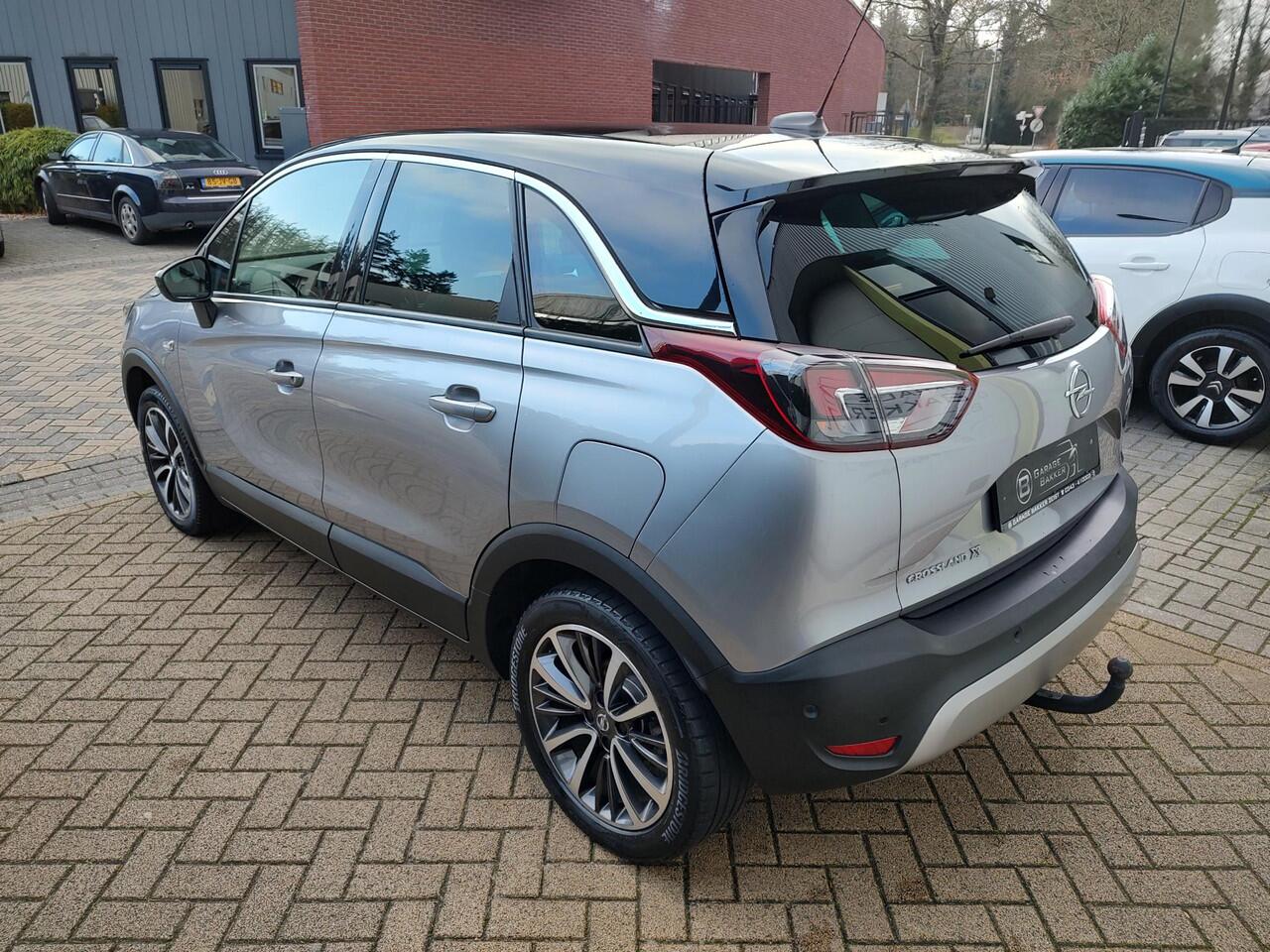 Opel Crossland X 1.2 Turbo Innovation Automaat Navigatie Led 360-Camera Trekhaak Bi-Tone 130PK Distributie vervangen