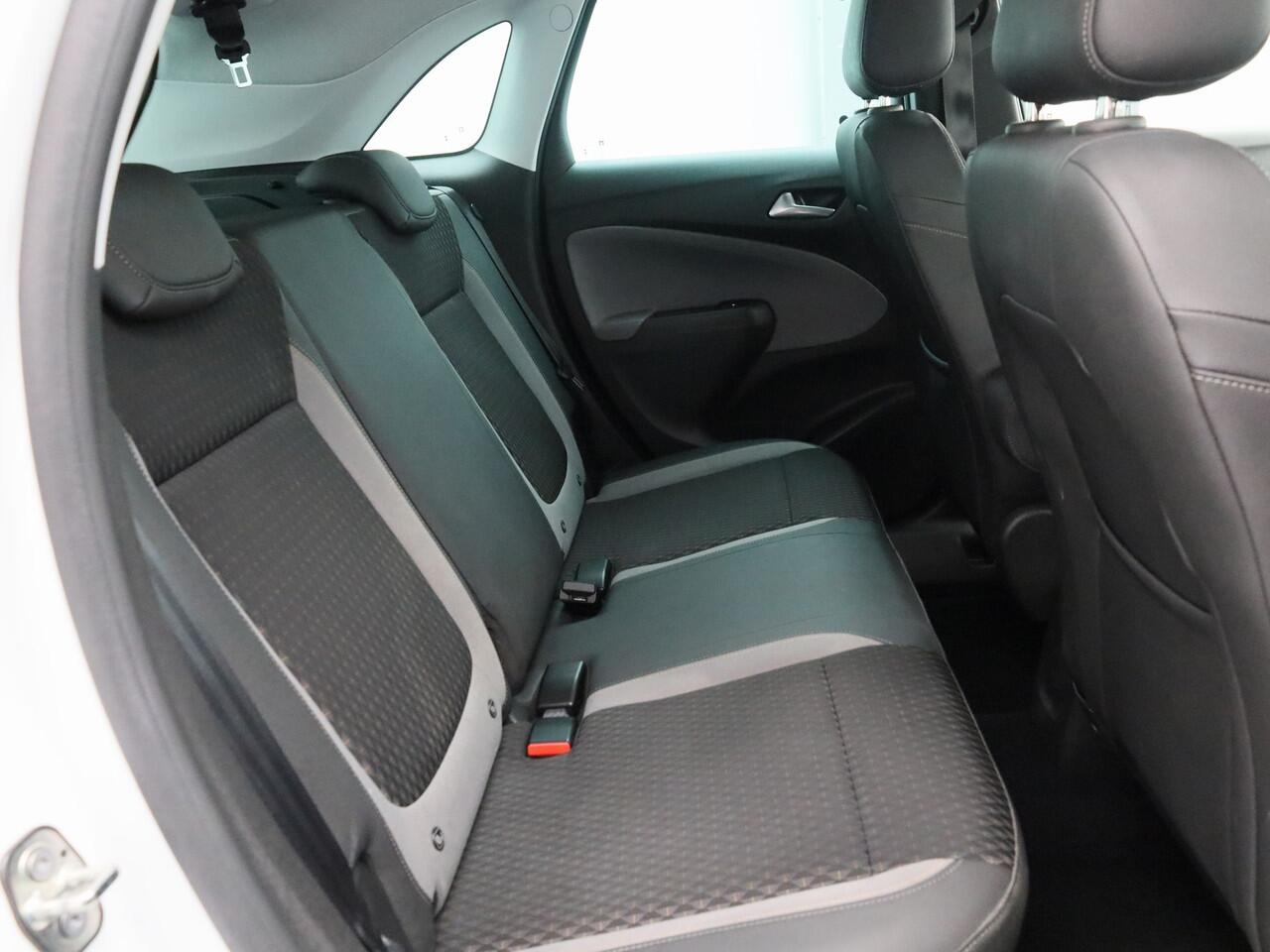 Opel Crossland X 1.2 Turbo Automaat Innovation | CAMERA | KEYLESS | STOEL- EN STUURVERW.