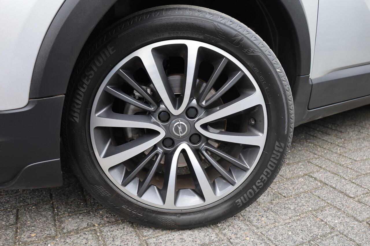Opel Crossland X 1.2 Turbo Ultimate TREKHAAK PANO LEER STOEL/STUURVERW. CARPLAY CAMERA CLIMA CRUISE NAVI 2XPDC 17''LMV