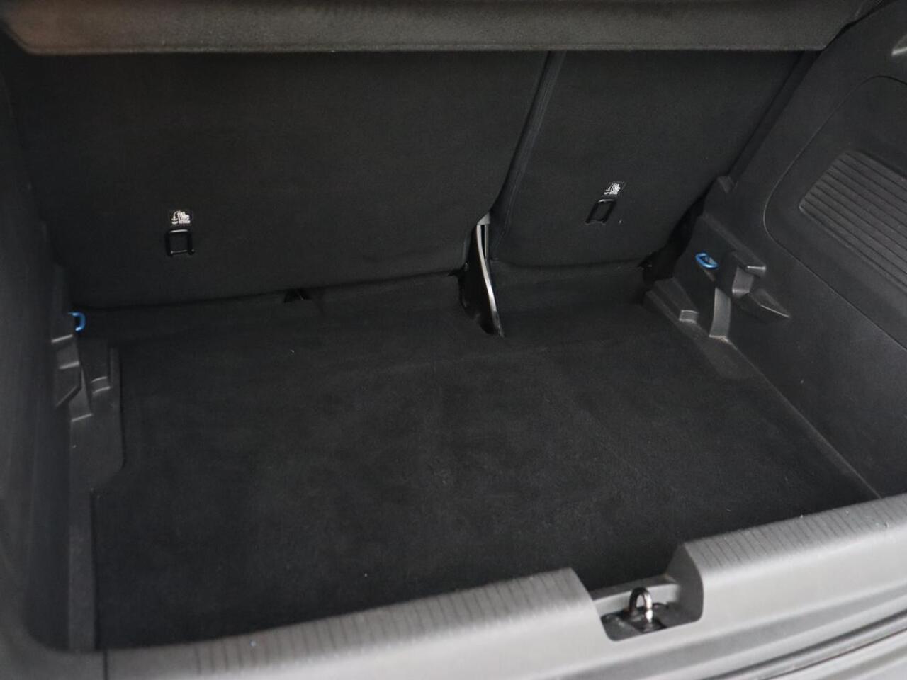 Opel Crossland X 1.2 Turbo Edition | Carplay | Cruise control | Airco | Bluetooth | Lichtmetalen velgen | Regensensor | LED