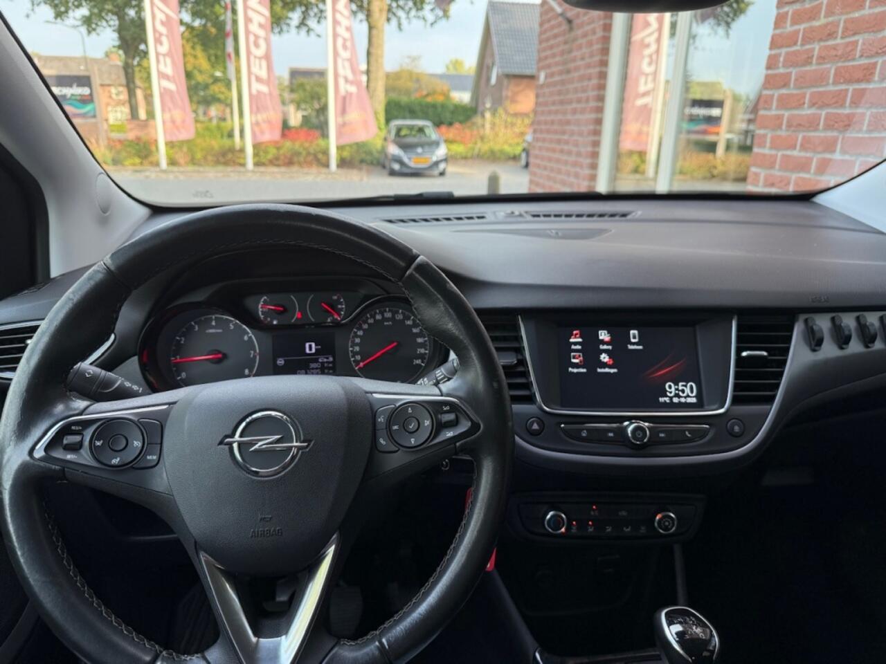 Opel Crossland X 1.2 T. Edition 110PK TREKHAAK / NAVI / AIRCO / CRUISE / PDC / LM