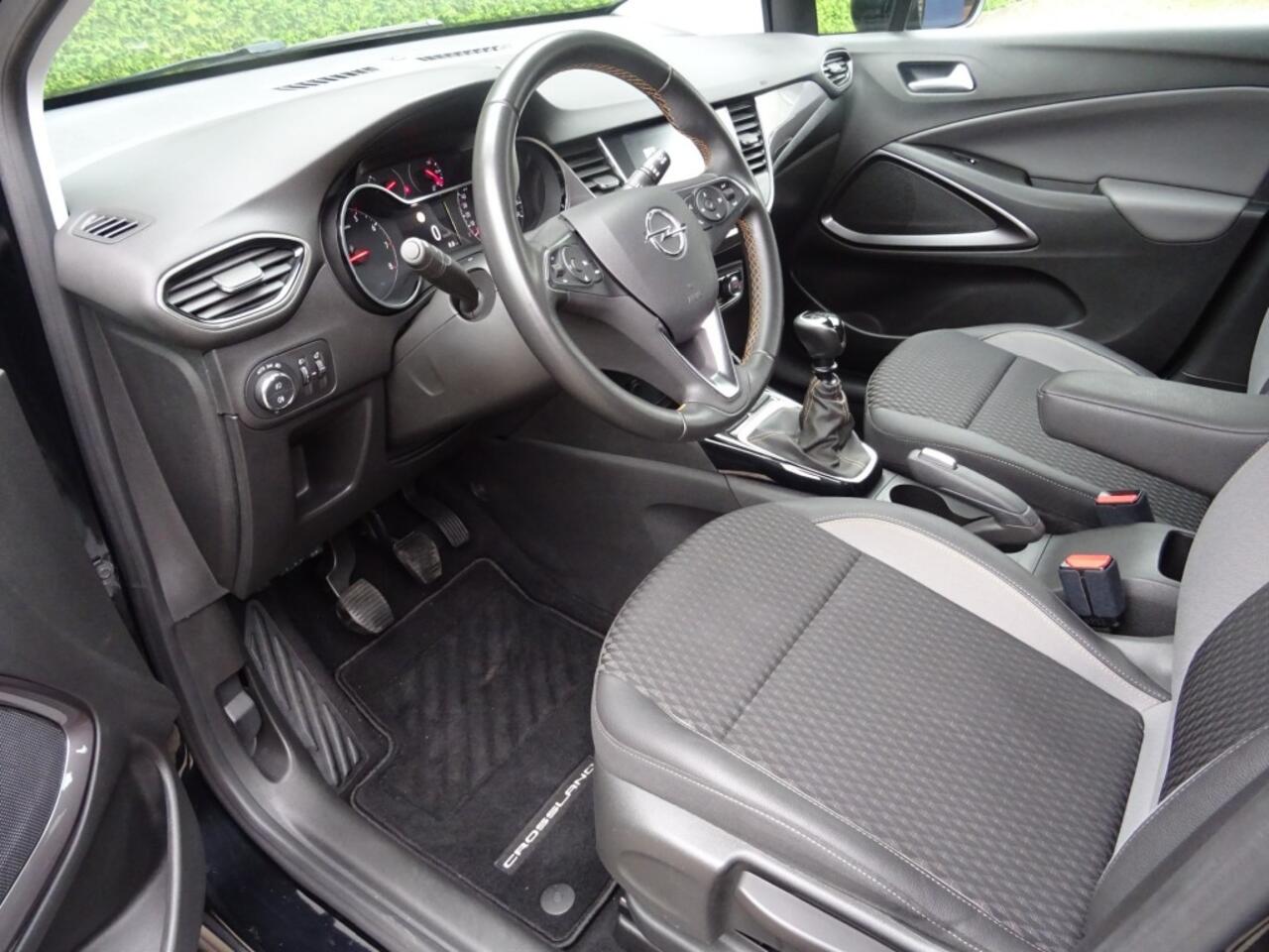 Opel Crossland X 1.2 T. INNOVATION CLIMA NAVI BLUETOOTH PDC