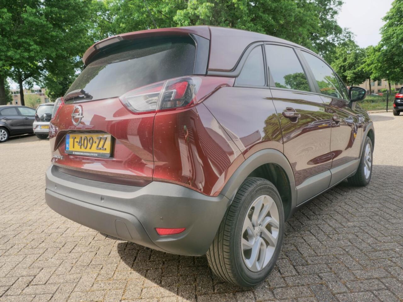 Opel Crossland X 1.2 T. Innovation. Airco, Navi. PDC voor en achterzijde.