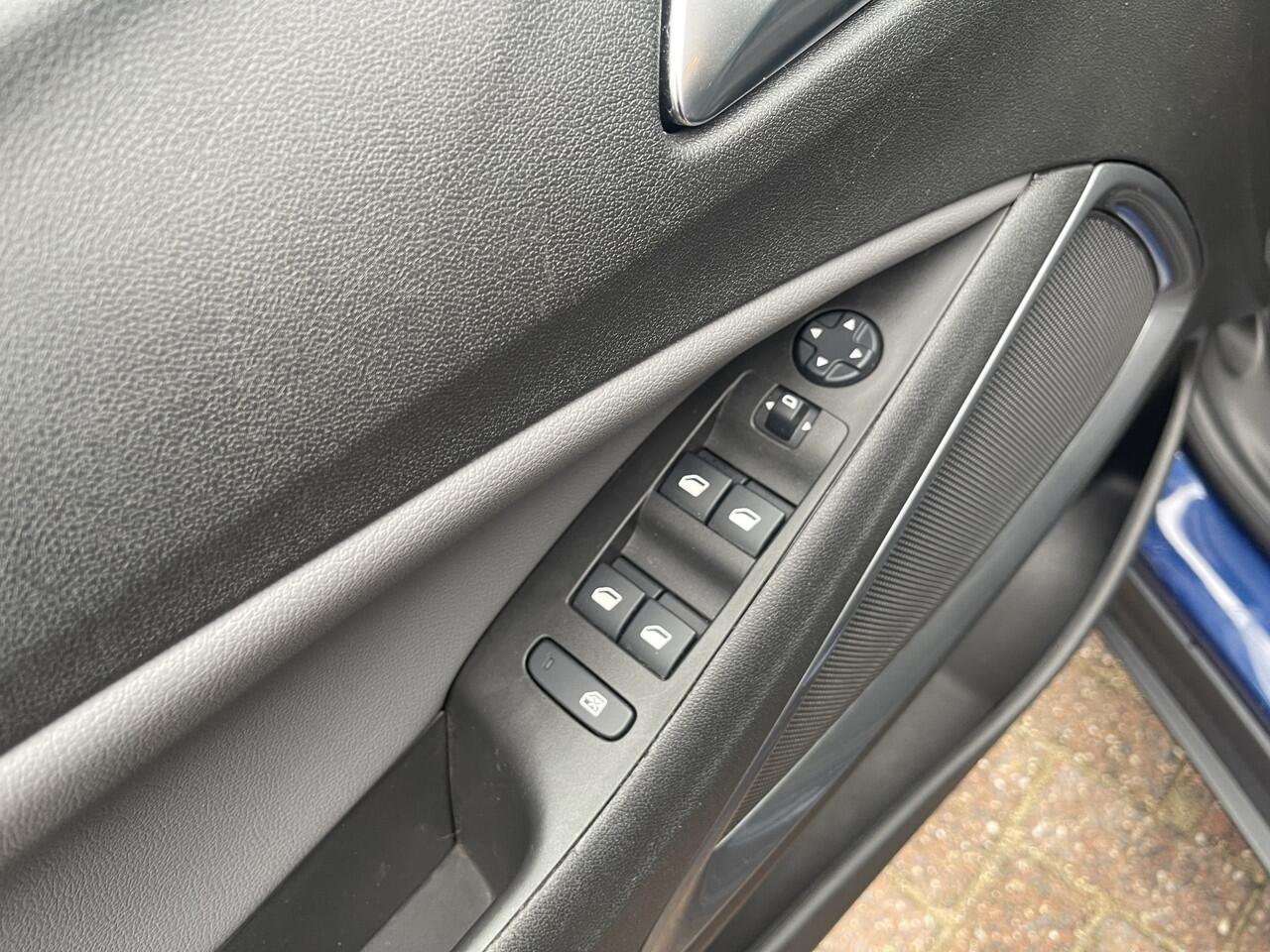 Opel Crossland X 1.2 Edition 2020 Stoelen + stuurverwarming/ECC/Parkeerhulp V+A.