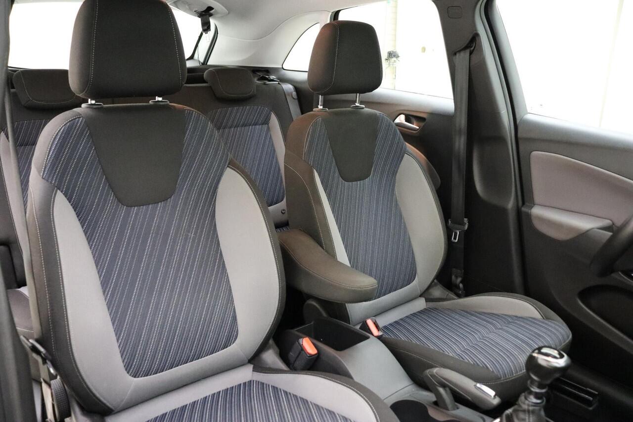 Opel Crossland X 1.2 Turbo Innovation 110 PK | Handgeschakeld | Trekhaak | Parkeersensor | Navigatie | Licht metalen velgen | Bluetooth | Airco |