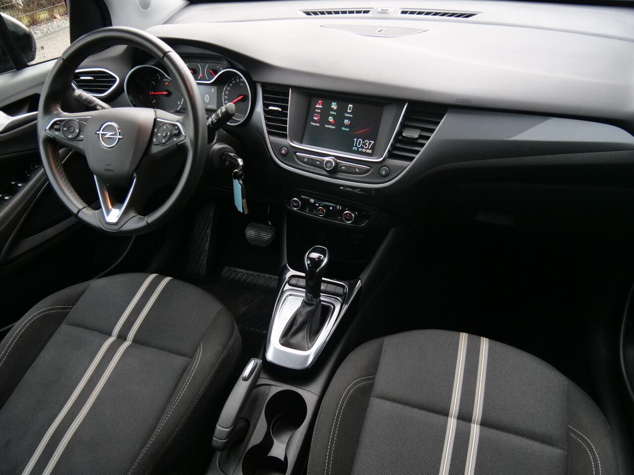 Opel Crossland 1.2 Turbo 130pk Level 3 AUTOMAAT LED-koplampen / Airco-ECC / Apple Carplay