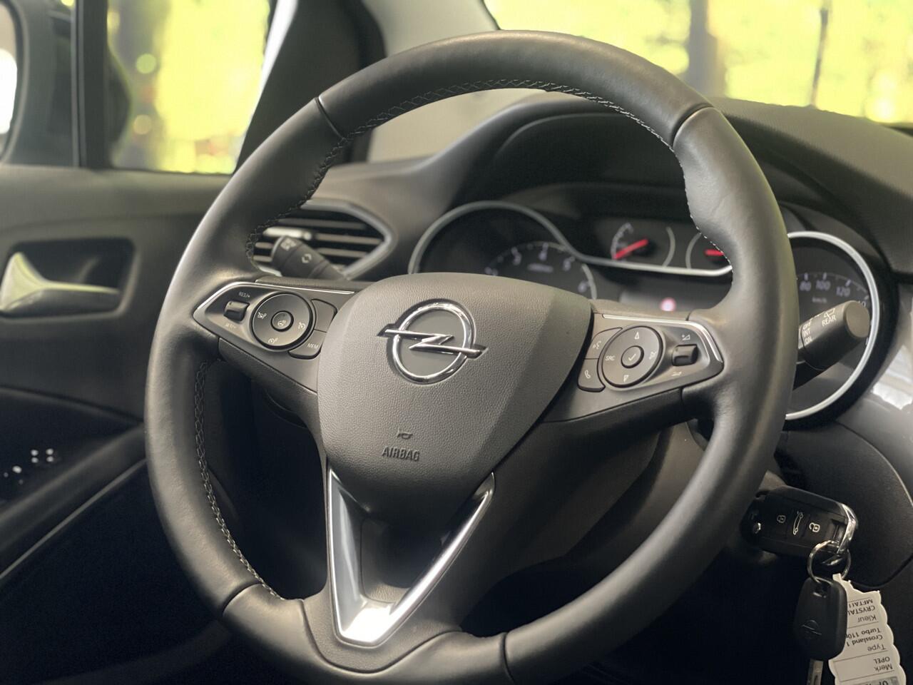 Opel Crossland 1.2 Turbo Elegance | Achteruitrijcamera | Cruise Control | Navigatie | Apple Carplay/Android Auto | Stuurverwarming | Stoelverwarming | Airconditioning |