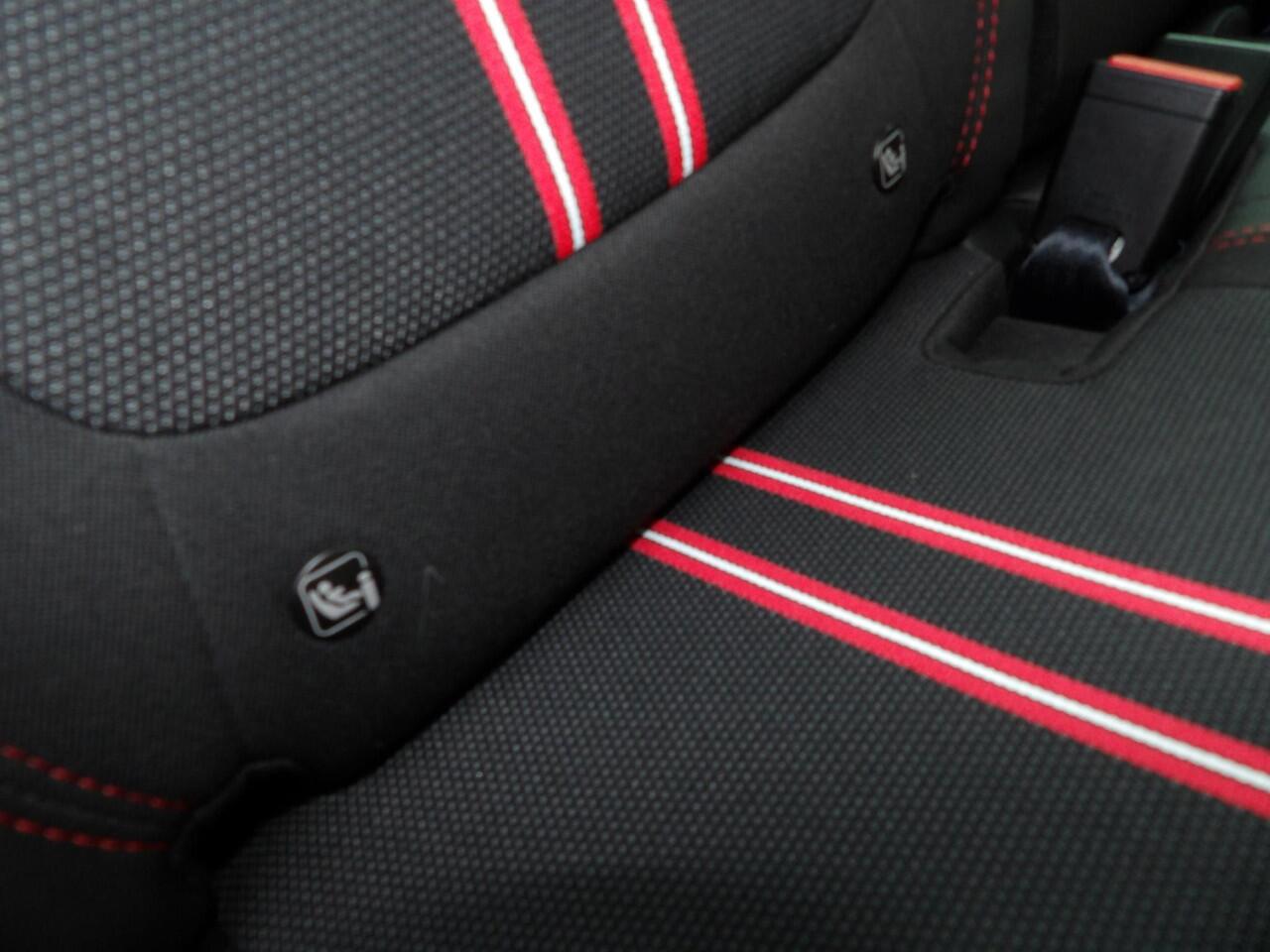 Opel Crossland 1.2 Turbo 110pk GS Airco Navi Camera Carplay Keyless Nieuwstaat