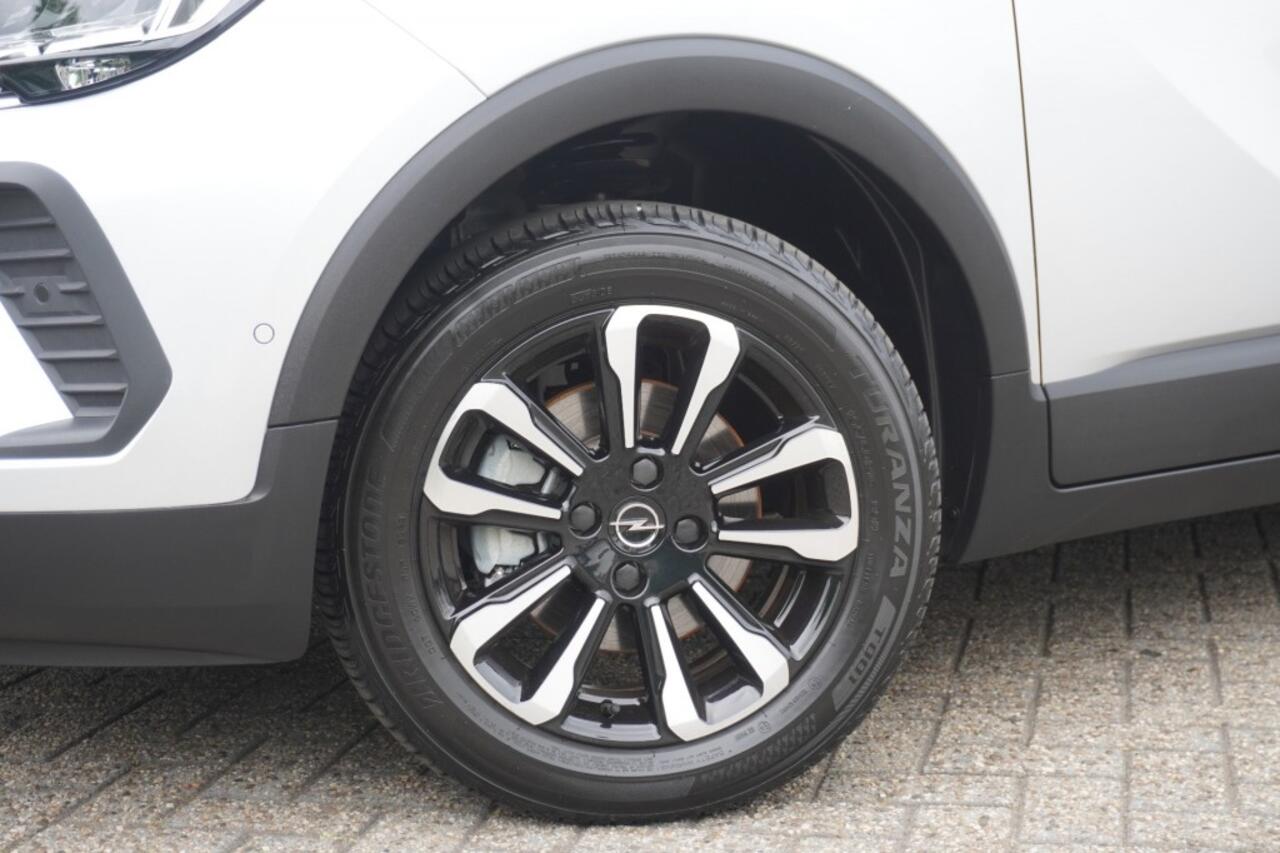 Opel Crossland 1.2 Turbo Elegance / Pano / Camera + PDC / Zwart dak / Navi / LED / DAB+