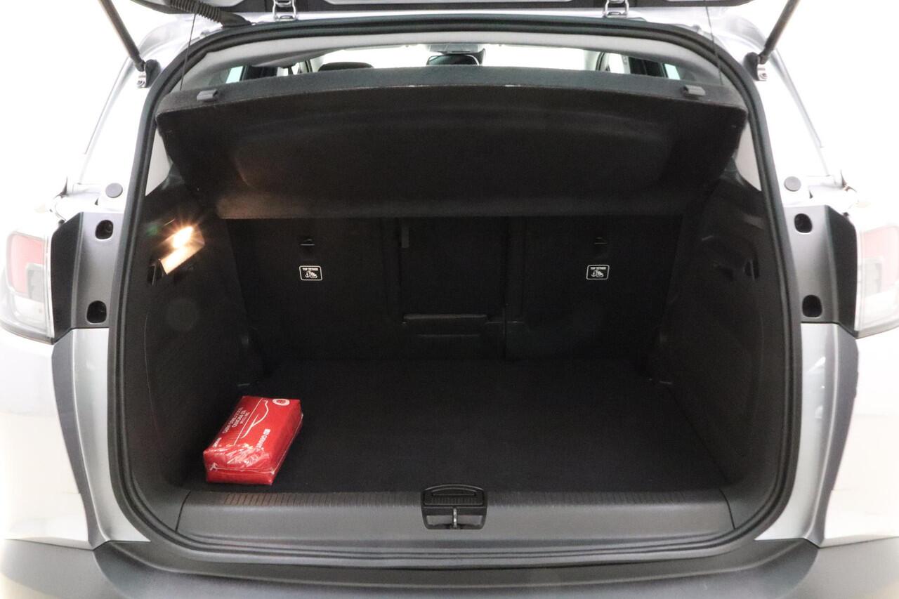 Opel Crossland 1.2 Turbo 130pk Automaat Elegance | Navigatie | Climate control | Camera | Cruise control | DAB | Lichtmetalen velgen | Parkeersensoren