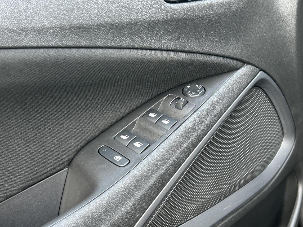 Opel Crossland 1.2 Turbo Elegance Automaat l AppleCarplay l Lichtmetaal l Clima