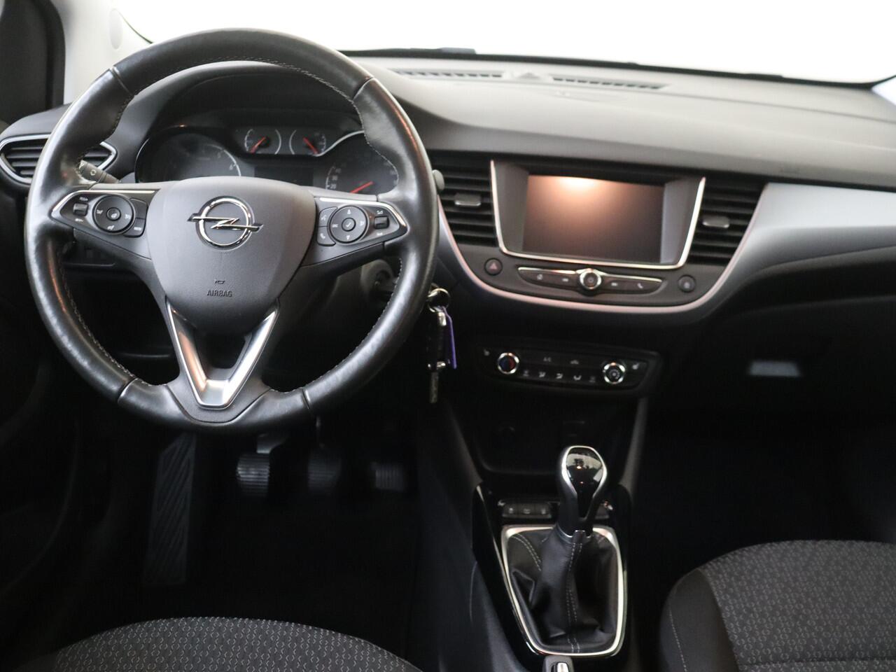 Opel Crossland 1.2 Edition | Achteruitrijcamera | Trekhaak |