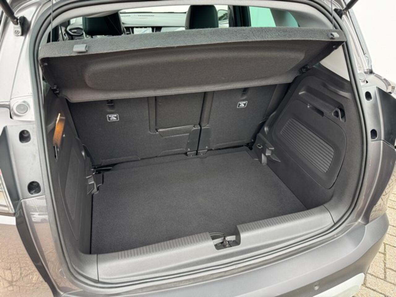 Opel Crossland 1.2 Turbo Ultimate met Navi/Camera, AGR met Alcantara, 17inch