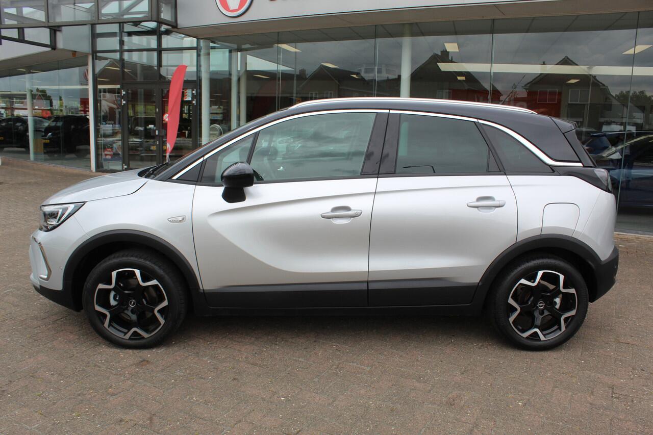 Opel Crossland 1.2-110pk Turbo 'Elegance'. Mooie en luxe hoogzitter met weinig km's ! Volautm. airco dual, cruise control, camera, comfortstoelen, metallic lak, LM wielen, navigatie, telefoonvoorb., lane- en side assist, parkeersensoren v+a, LED verlichting etc.