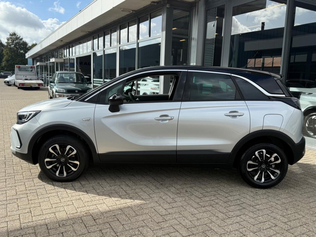 Opel Crossland 1.2 TURBO ELEGANCE 110PK AIRCO NAVI PDC-CAMERA.