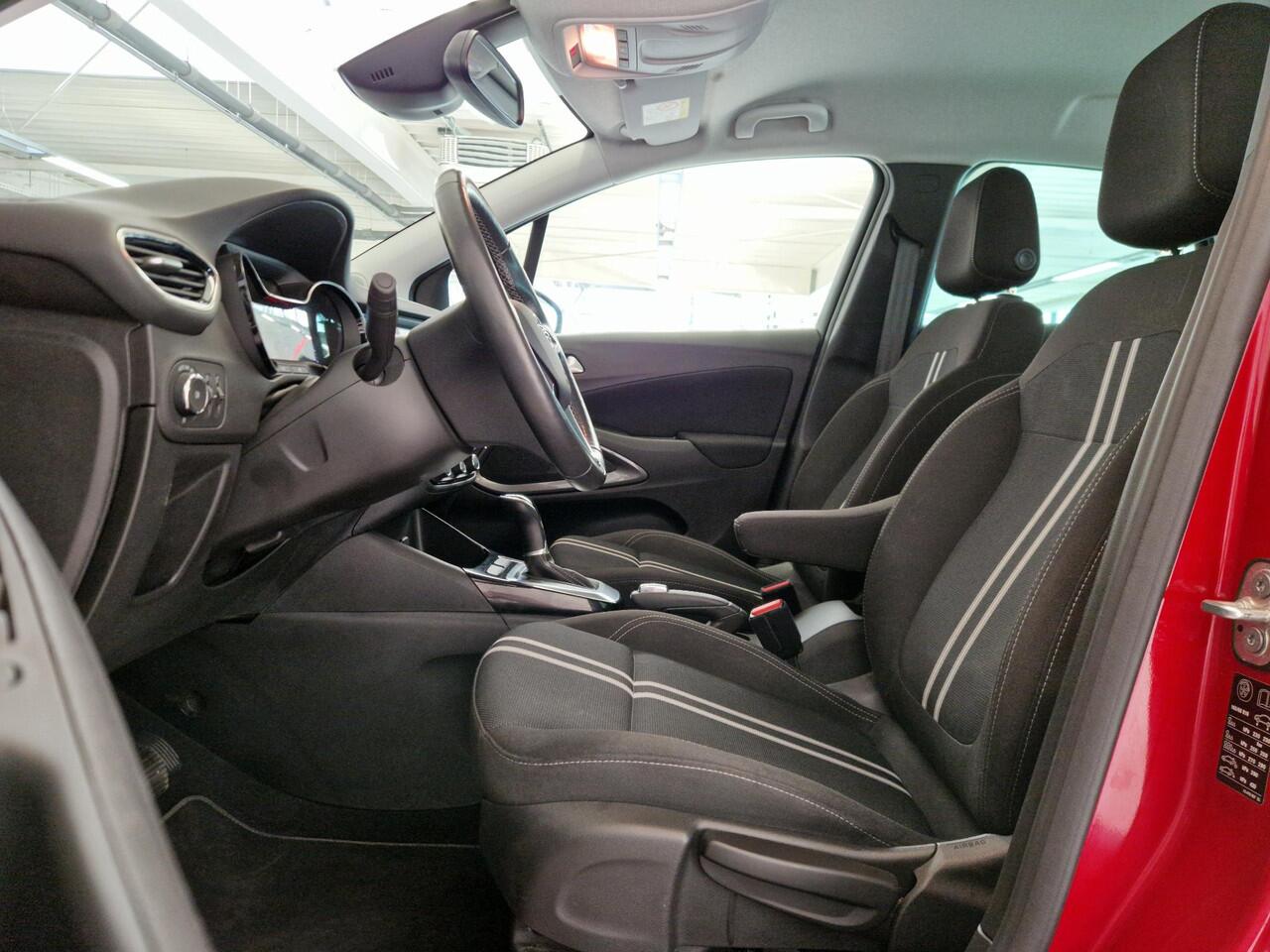 Opel Crossland 1.2 Turbo Design & Tech Automaat | Stoelverwarming | Achteruitrijcamera | Parkeersensoren voor en achter | Stuurwielverwarming | Apple Carplay/Android Auto