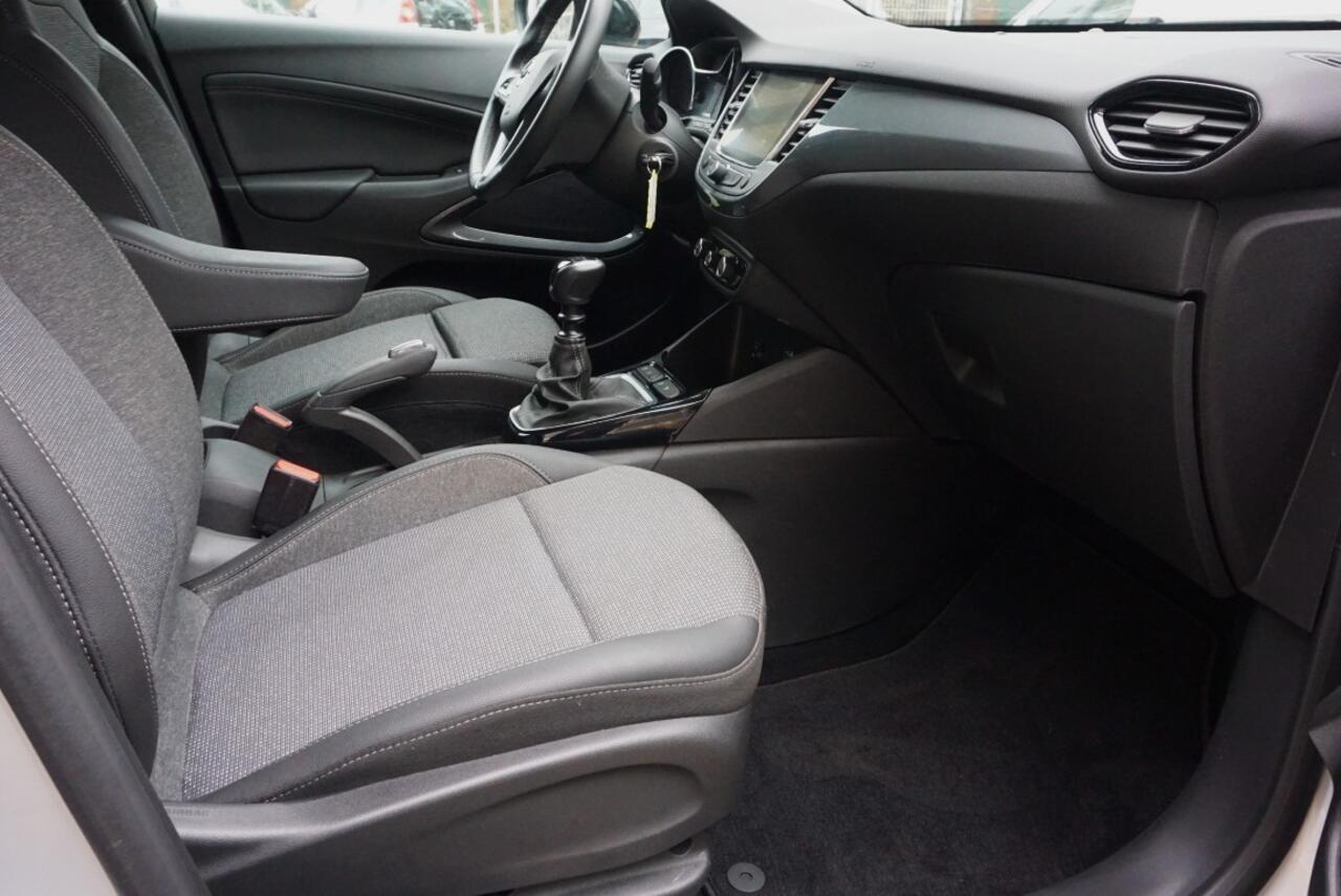 Opel Crossland 1.2 Turbo Elegance