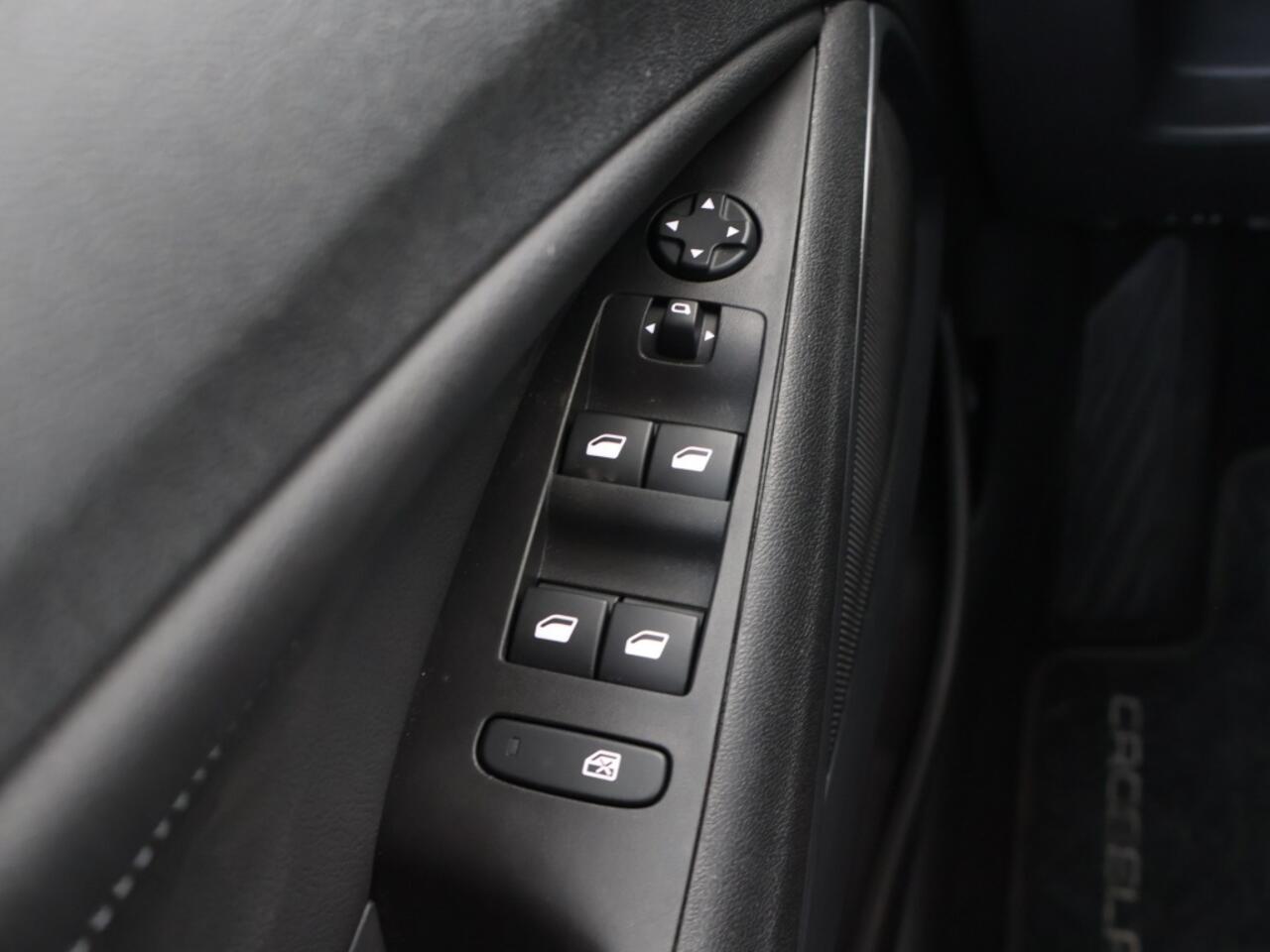 Opel Crossland 1.2 Turbo Elegance 110PK: Stijlvol, Ruim en Zuinig!