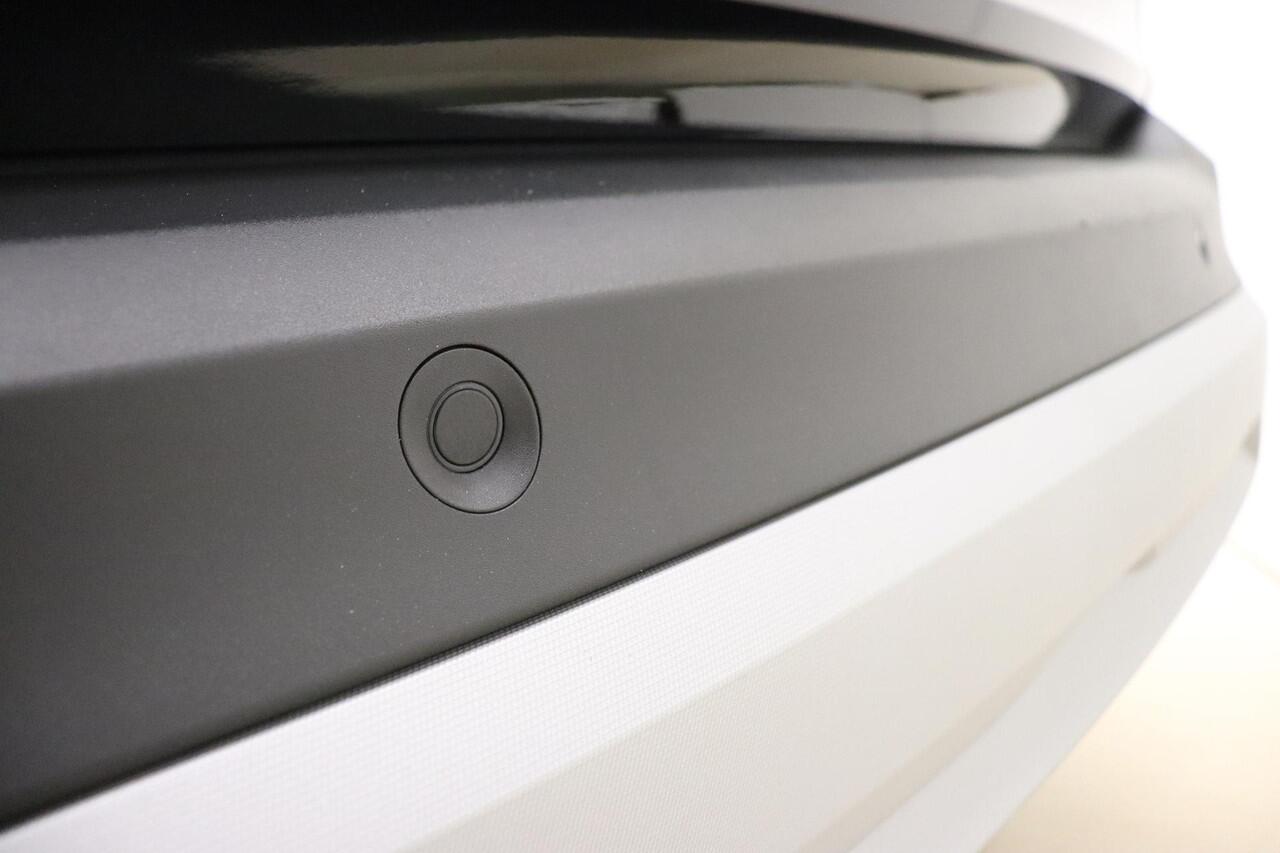 Opel Crossland 1.2 Turbo Level 4 110pk | Navigatie | Climate Control | Panoramadak | Camera | Cruise Control | Parkeersensoren | Lichtmetalen Velgen