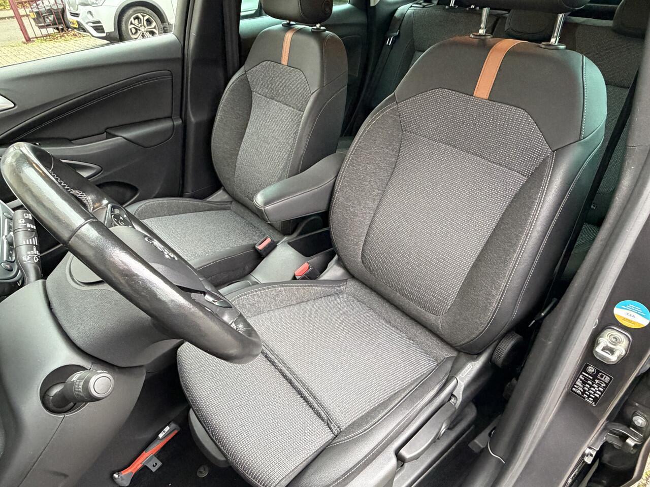 Opel Crossland 1.2 Turbo Elegance | Trekhaak | Stoelverwarming | PDC | Camera |