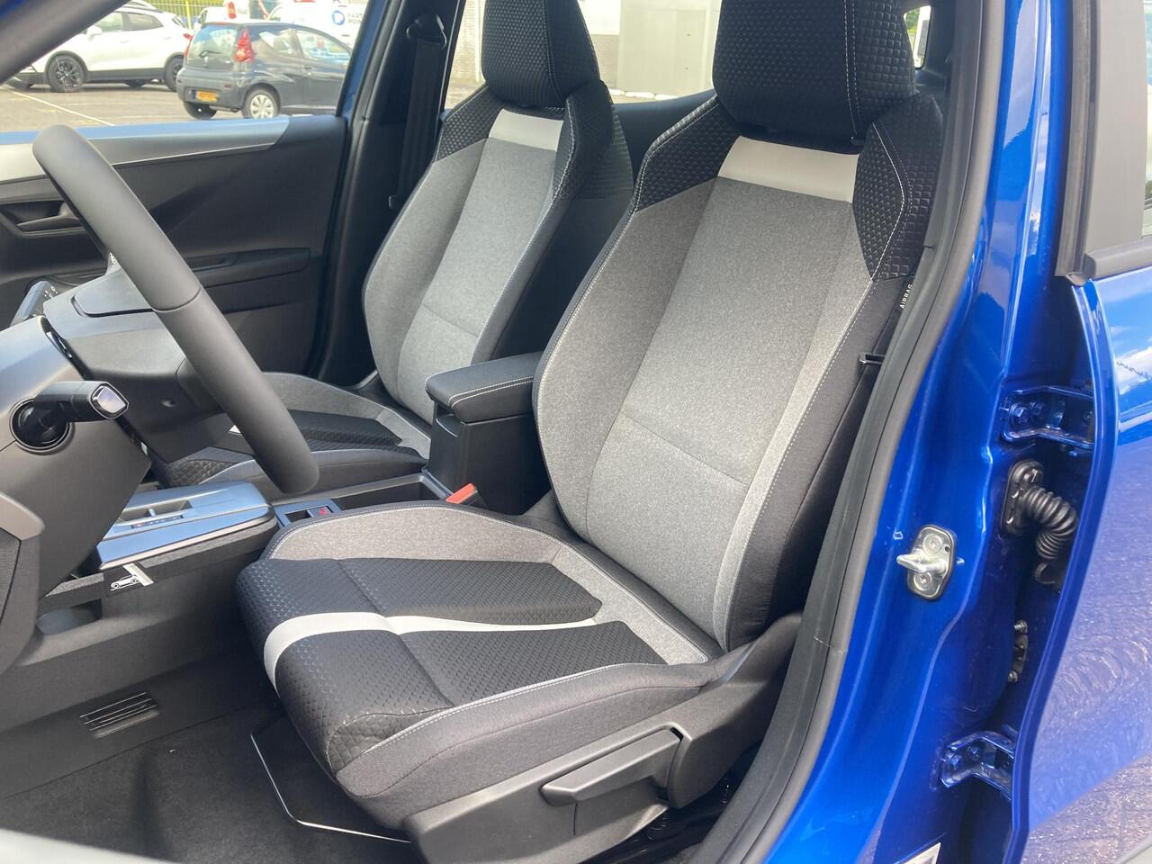 Opel FRONTERA Electric Edition 44 kWh | DEMO | Navigatie | Achteruitrijcamera | Stoel + stuurwielverwarming | Cruise Control | Voorruitverwarming |