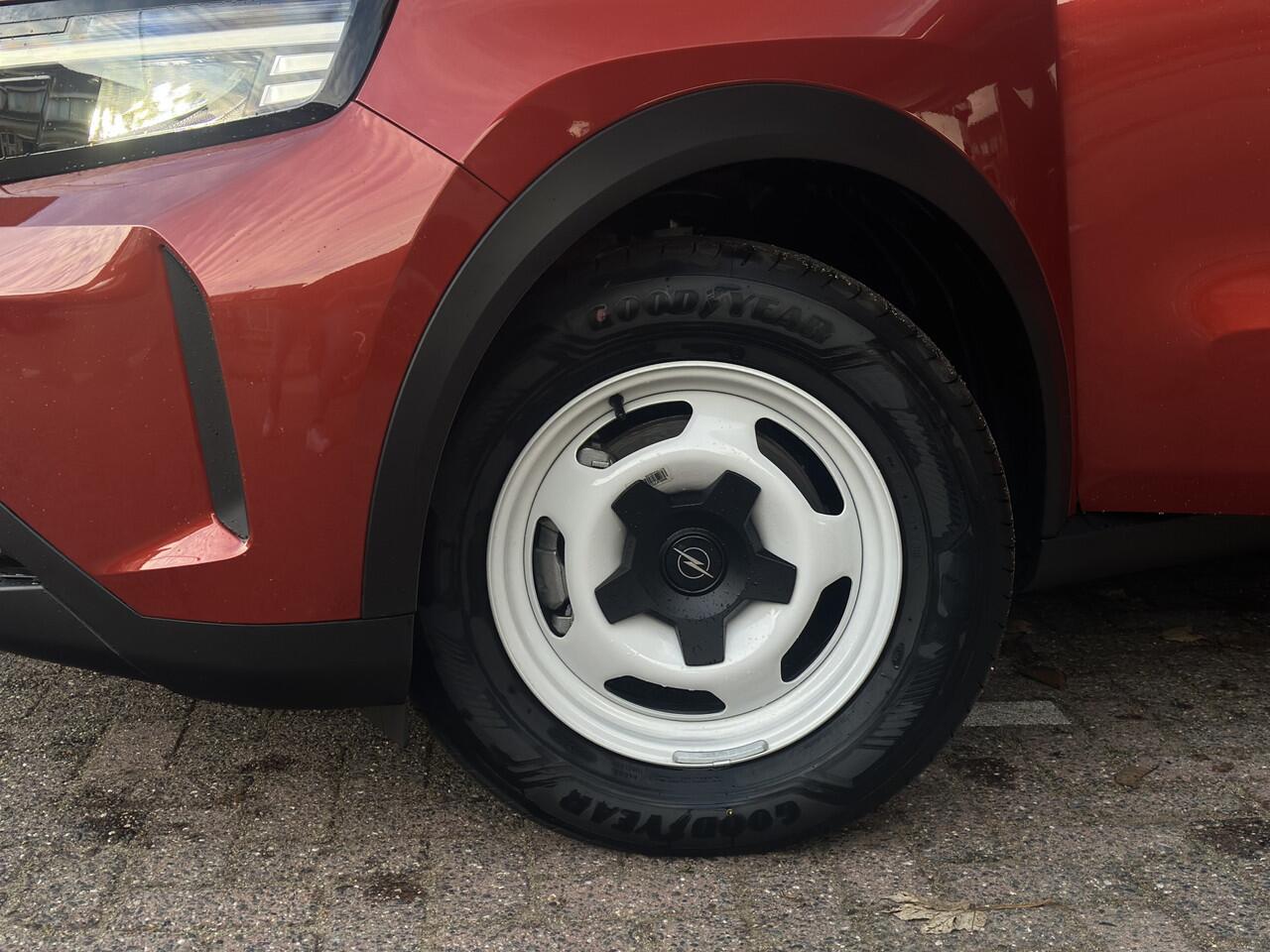 Opel FRONTERA 1.2 Turbo Hybrid Edition 145PK Automaat / Stoel stuur verwarming / Navi+camera / ECC.