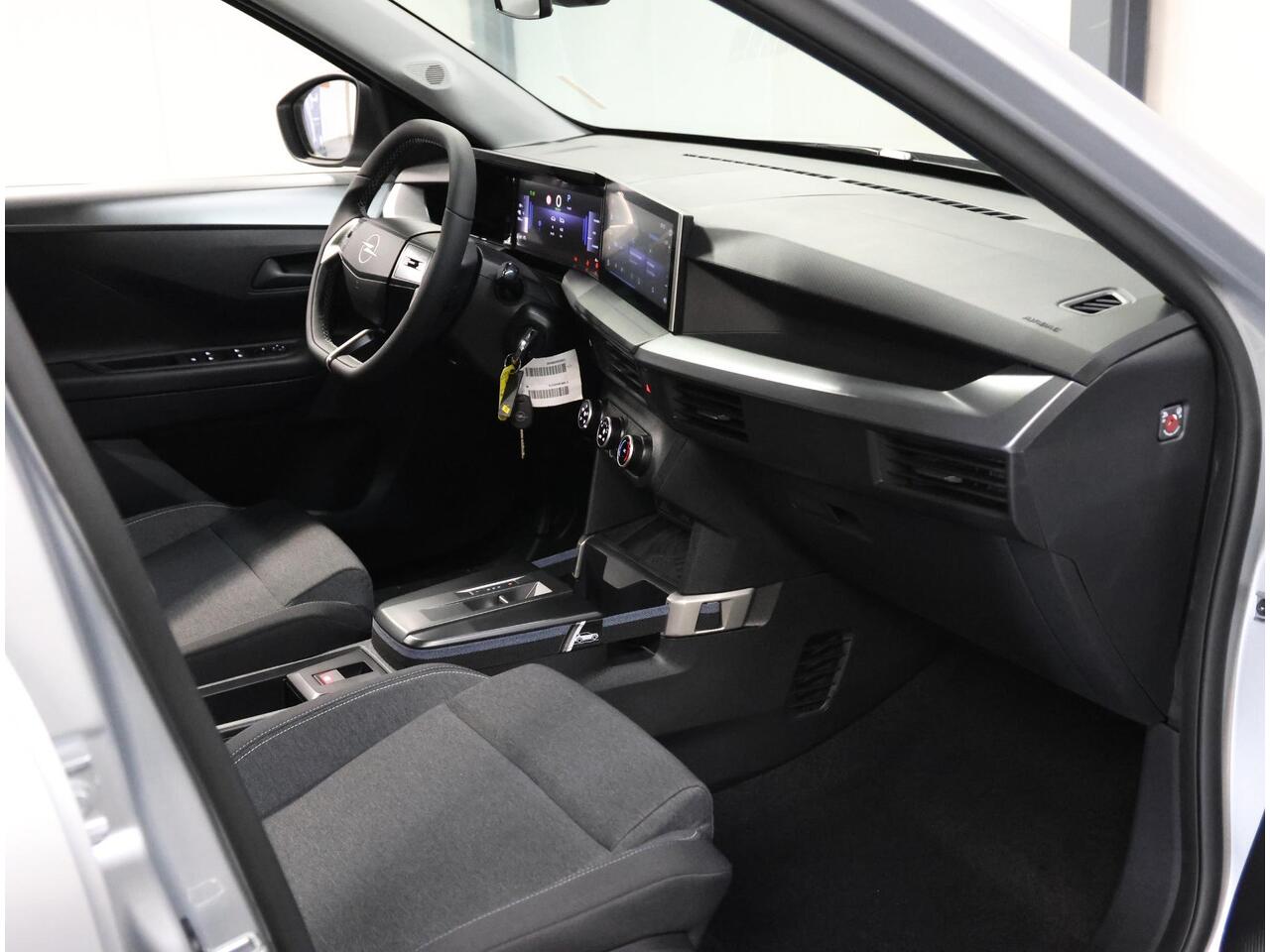 Opel FRONTERA Electric Edition 44 kWh | 3 Fase | AppleCarPlay/AndroidAuto | Parkeersensoren Achter | Airco | CruiseControl |