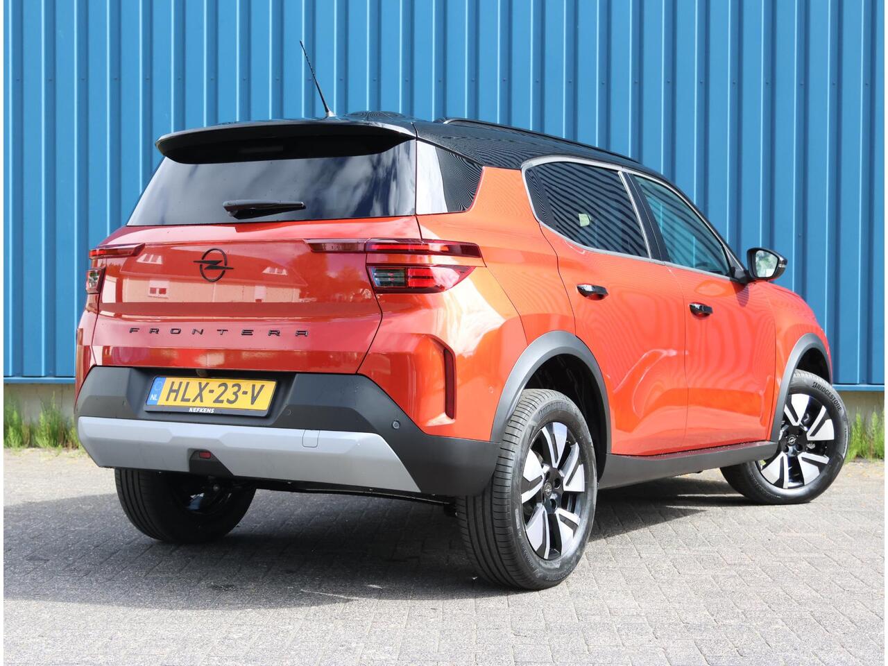 Opel FRONTERA Electric GS 44 kWh | 11 Boordlader | Stoel, stuur & voorruit verwarming | 130° Camera | Ergonomische voorstoelen | Apple Carplay/ Android Auto | Navigatie | 17"LM Velgen | Cruise Control