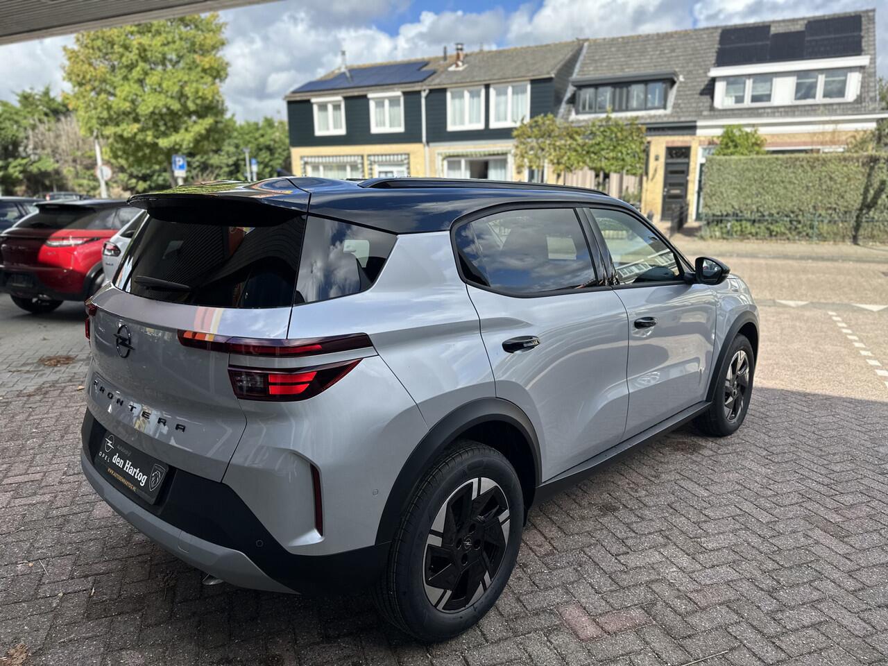 Opel FRONTERA 1.2 Turbo Hybrid GS Navi/Camera /stoel+stuur en Voorruitverwarming.