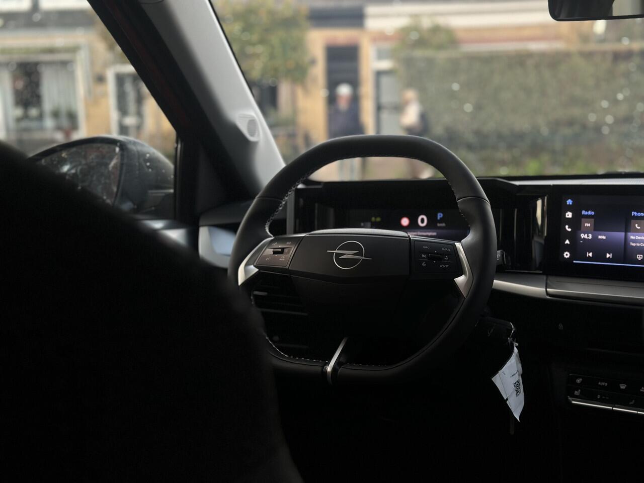 Opel FRONTERA 1.2 Turbo Hybrid Edition 145PK Automaat / Stoel stuur verwarming / Navi+camera / ECC.