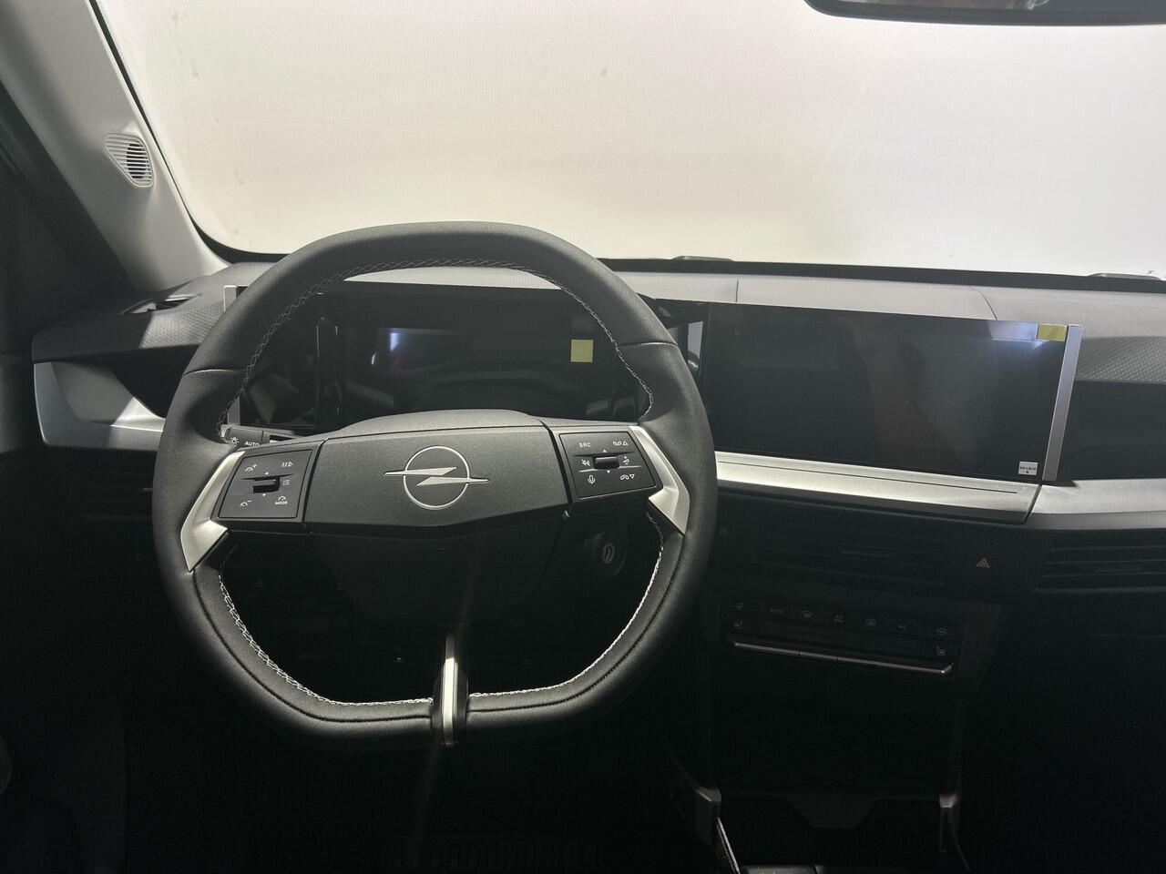Opel FRONTERA Electric GS 44 kWh | Voorraad | Comfort pakket | Verwarmde stoelen & voorruit | Verwarmd stuurwiel | Dealerprijs ¤ 32.999 rijklaar, dus ¤ 5.599,- korting!