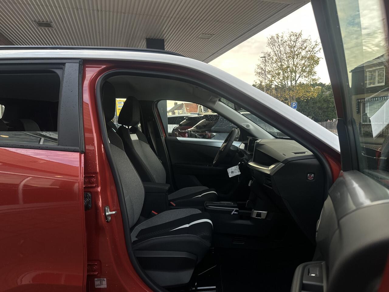 Opel FRONTERA 1.2 Turbo Hybrid Edition 145PK Automaat / Stoel stuur verwarming / Navi+camera / ECC.