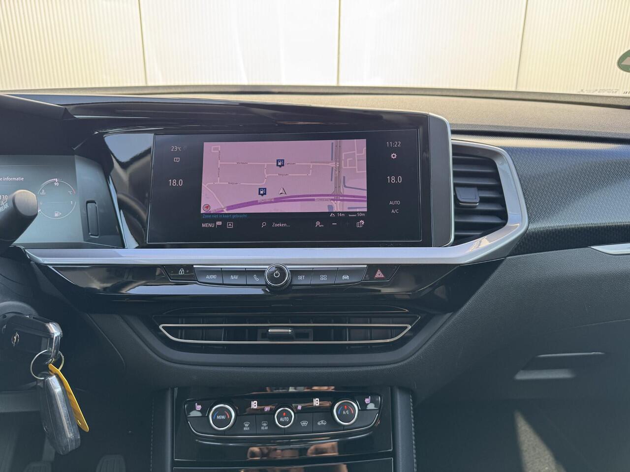 Opel Grandland 1.2 Turbo GS Line Voorruitverwarming / Stoelverwarming / Stuurverwarming / Achteruitrijcamera / Cruise control / All season banden/ apple carplay en android auto
