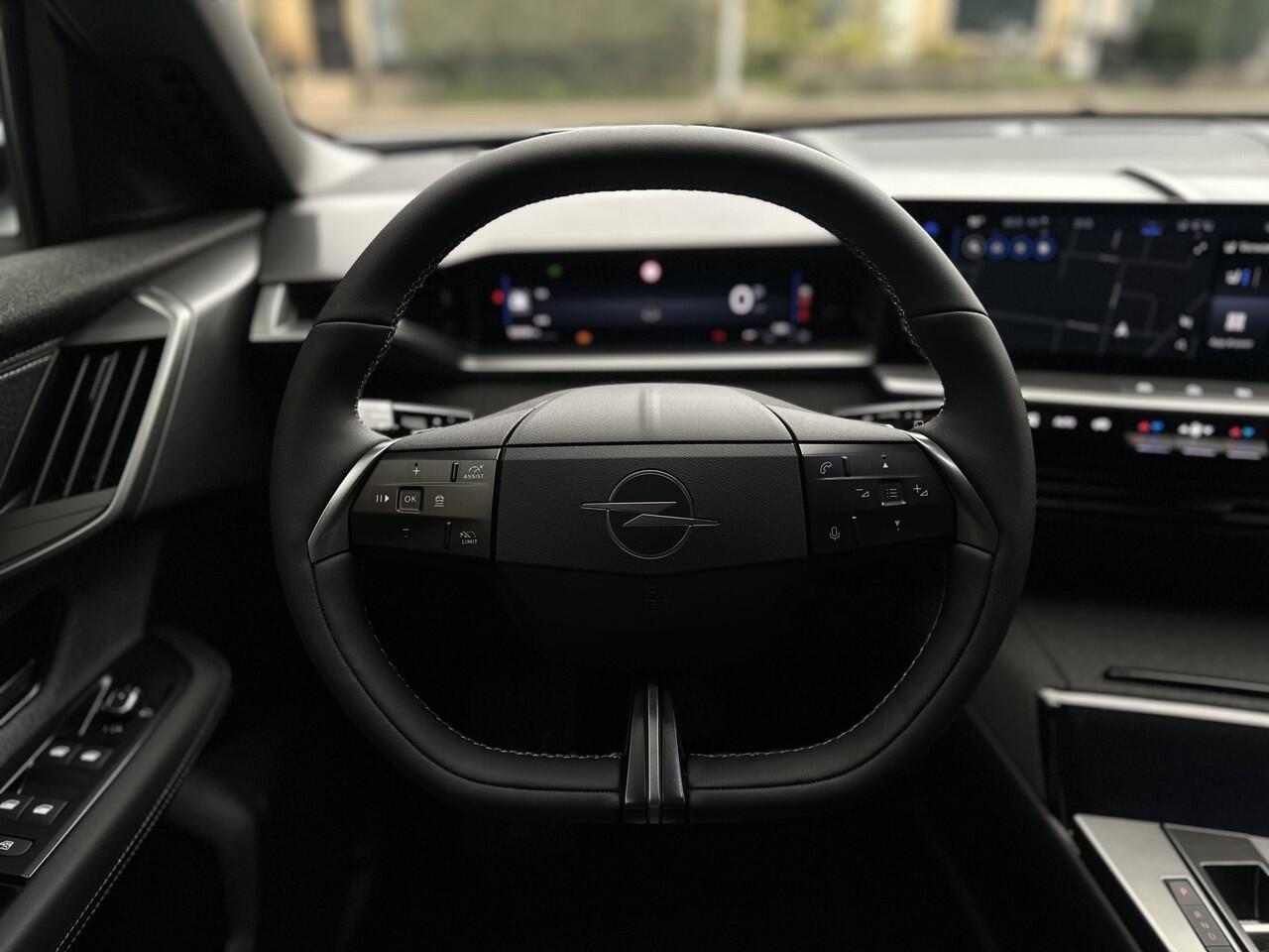 Opel Grandland 1.2 Turbo Hybrid Business Edition Trekhaak/Stoel+stuur verwarming/Electr achterklep.