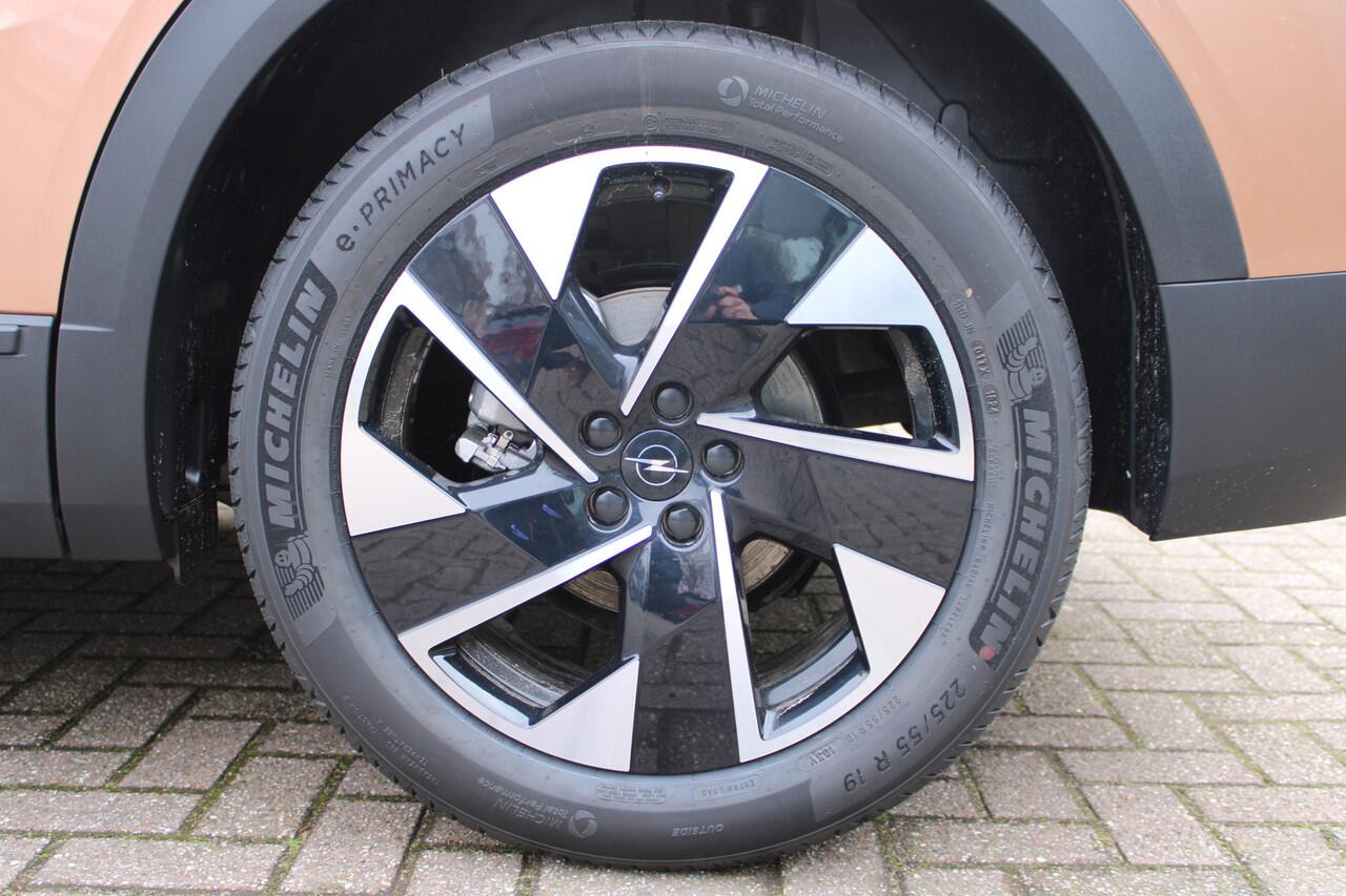 Opel Grandland 1.2 Turbo Hybrid GS NIEUW MODEL | Navigatie | AGR | Gelijk beschikbaar