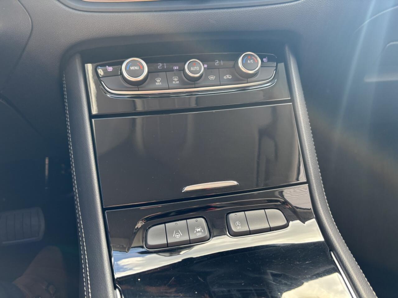 Opel Grandland 1.2 Turbo (130Pk) Ultimate Clima Camera Géén Afleverkosten