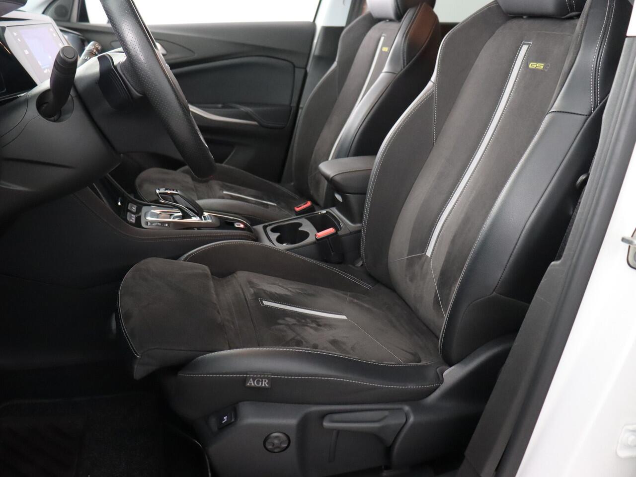 Opel Grandland 1.6 Turbo Plug-In Hybrid 4x4 GSe (Camera / Navi / Elek. achterklep / ACC)