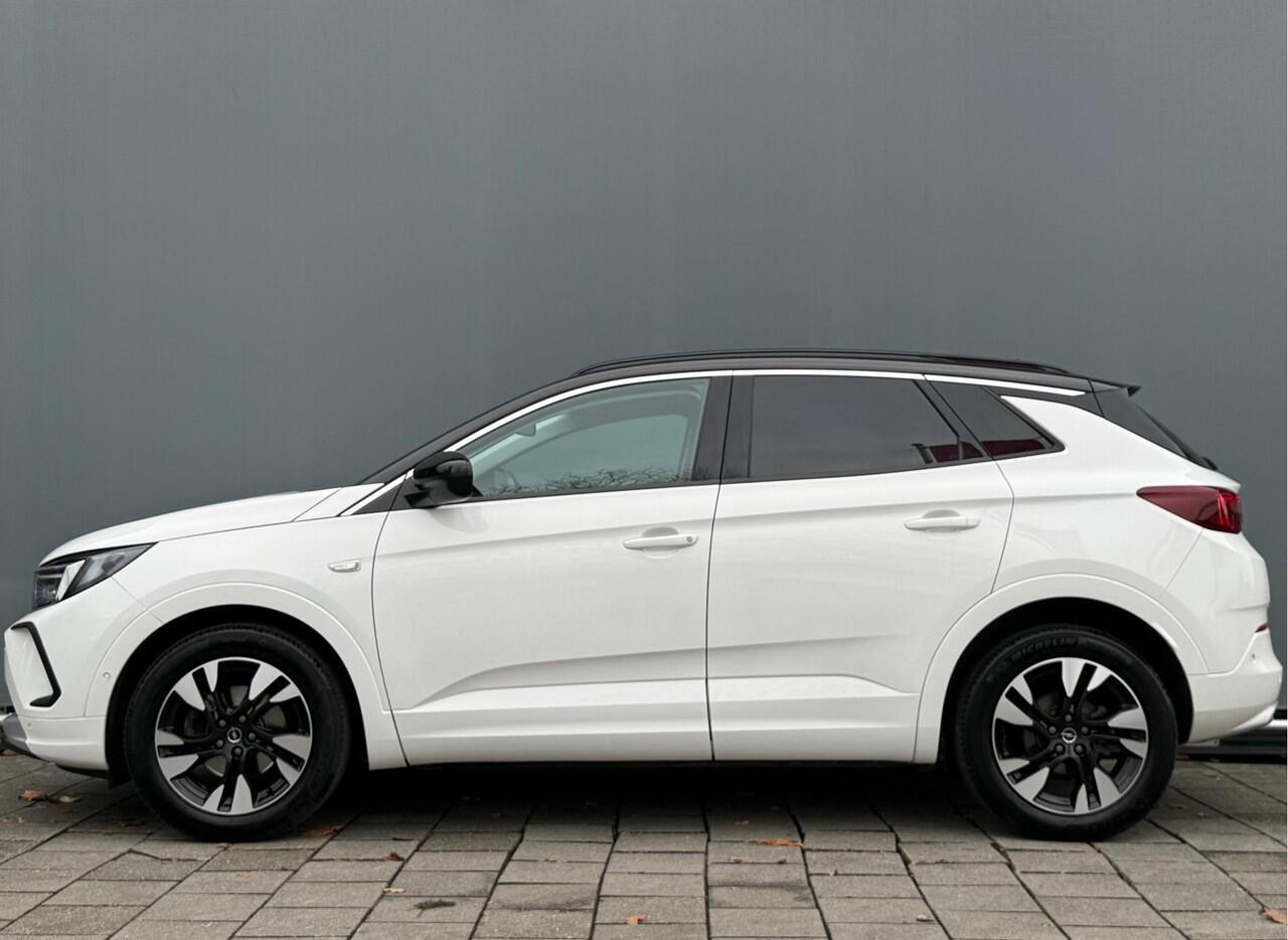 Opel Grandland BWJ 2022 | 1.2T 131PK Ultimate | TREKHAAK | 360 CAMERA | LEDER/ALCANTARA | CLIMA | WINTERPAKKET | NAVI | CARPLAY