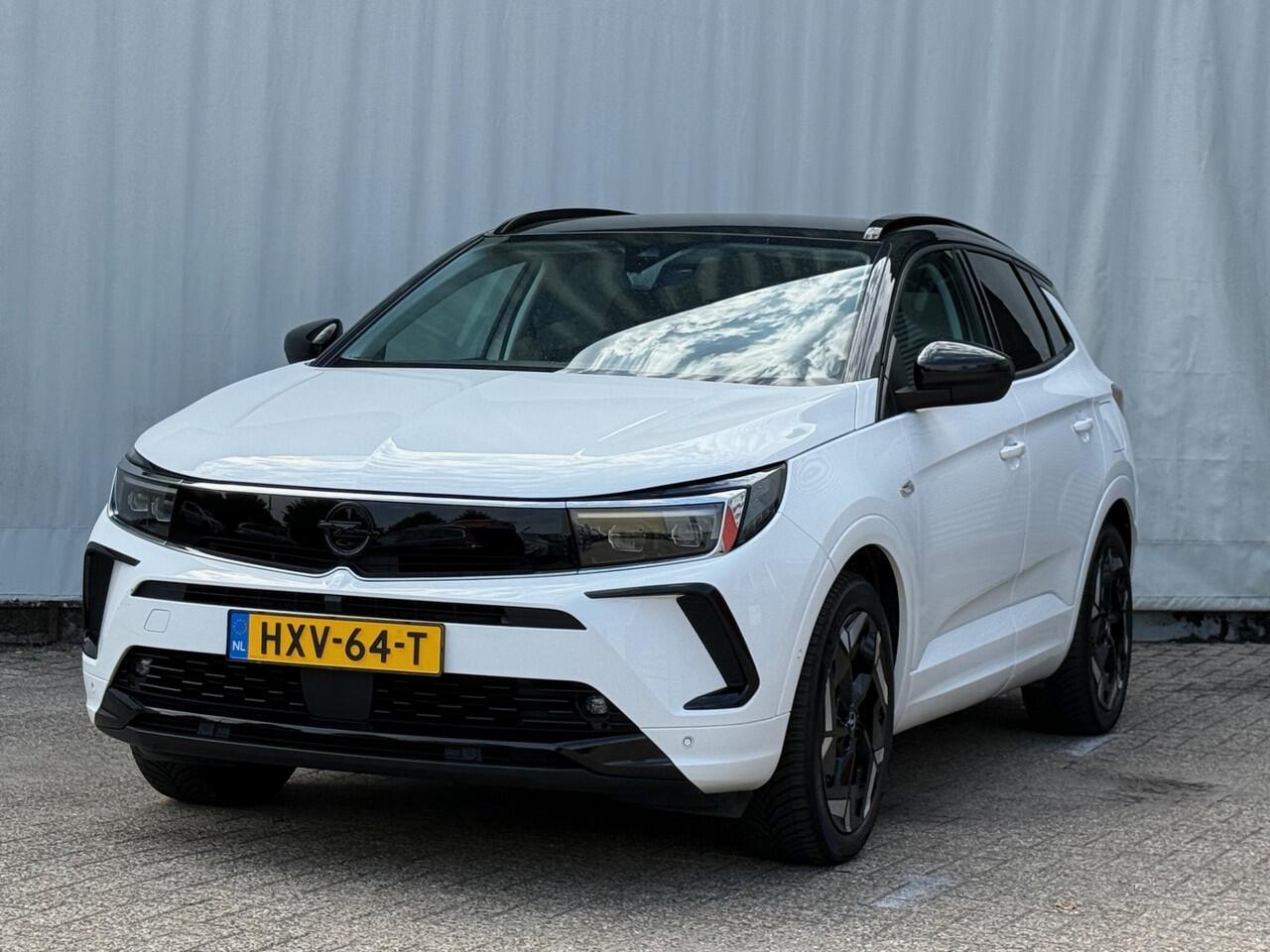 Opel Grandland 1.6 Turbo Plug-In Hybrid 4x4 GSe Veel opties!