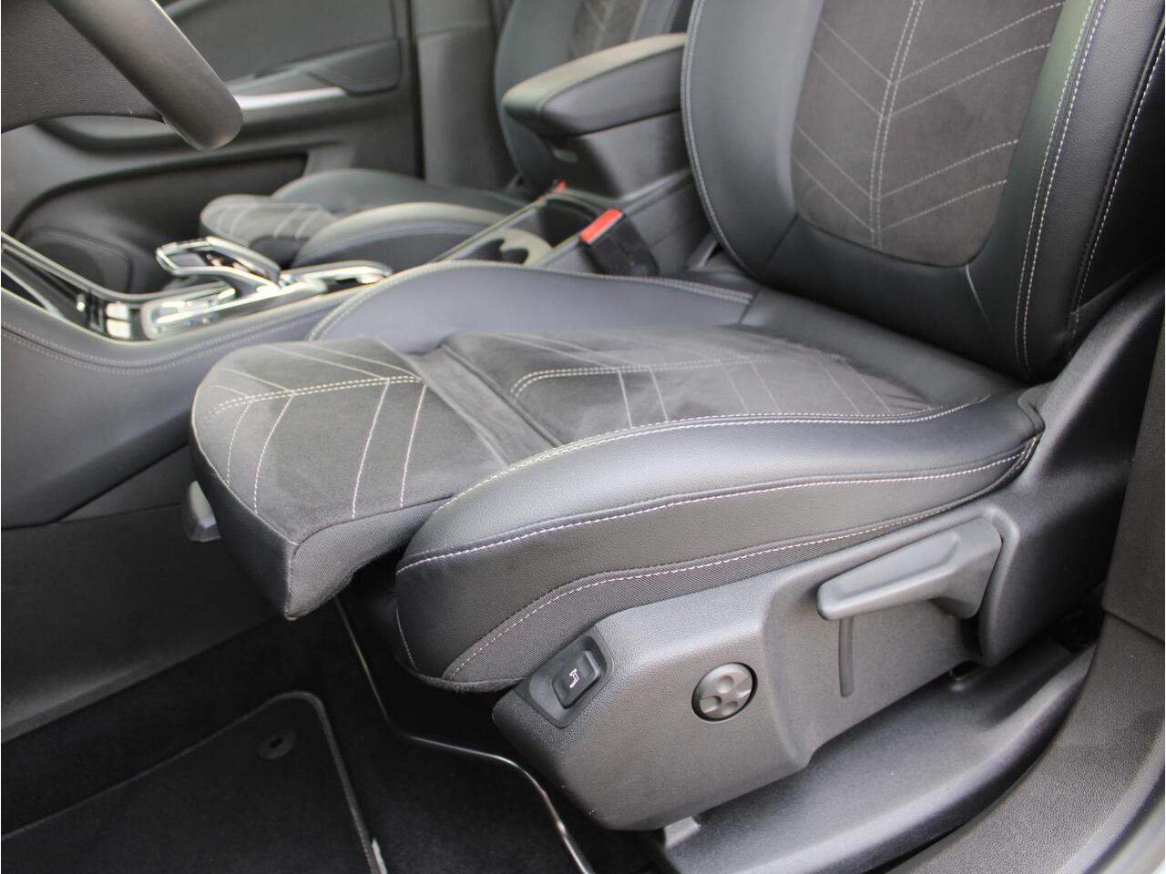 Opel Grandland 1.6 Turbo Plug-In Hybrid Business Elegance | Navi / Alcantara / Camera