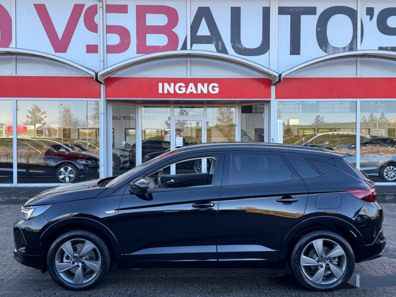 Opel Grandland 1.6 TURBO PHEV PLUG-IN HYBRIDE AUT . NAVI CAMERA CARPLAY LED