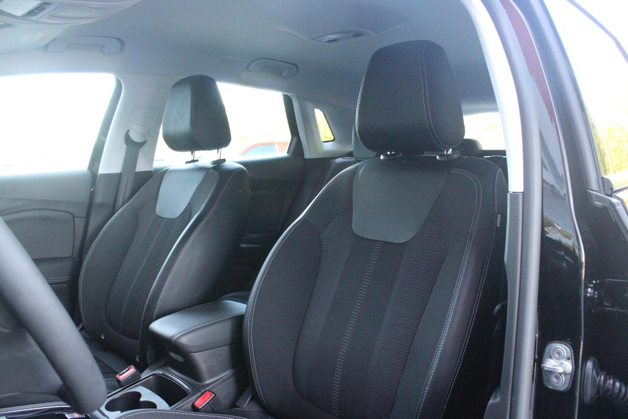 Opel Grandland 1.2 Turbo 145PK AUTOMAAT Hybrid GS | BLACK PACK | STOEL/STUUR VERWARMING | NAVIGATIE | APPLE CARPLAY/ANDROID AUTO | DODEHOEK DETECTIE | 18" LICHTMETALEN VELGEN | DAB+ RADIO | PARKEERSENSOREN VOOR + ACHTER | ADAPTIVE CRUISE CONTROL | ACHTERUITRIJ CAMERA |