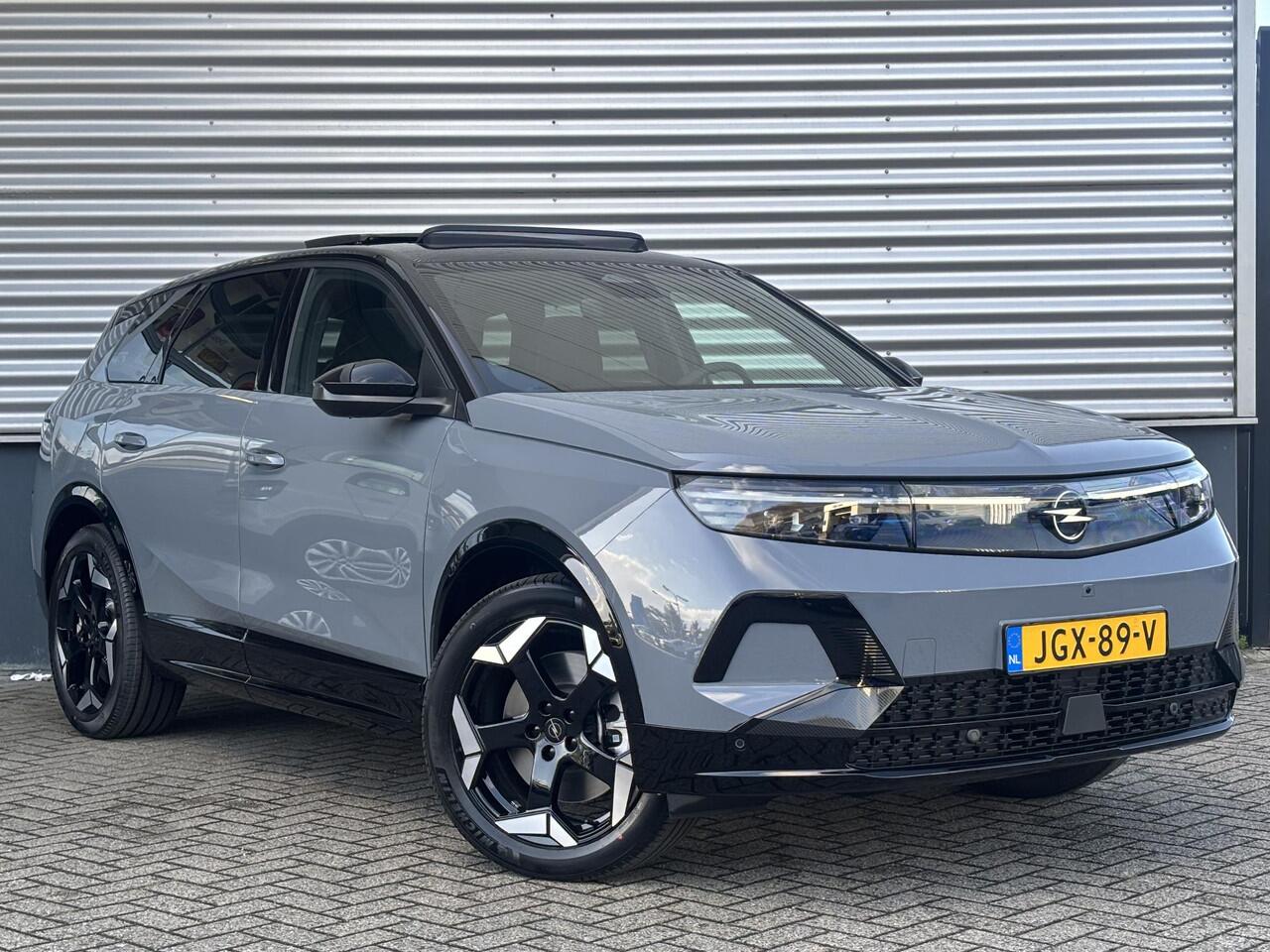 Opel Grandland Electric Ultimate 73kWh 325pk AWD | Hi-Fi FOCAL® | NAPPA LEDER | SCHUIF/KANTELDAK | LED PIXEL VERLICHTING | HEAD UP DISPLAY | ISOFIX |