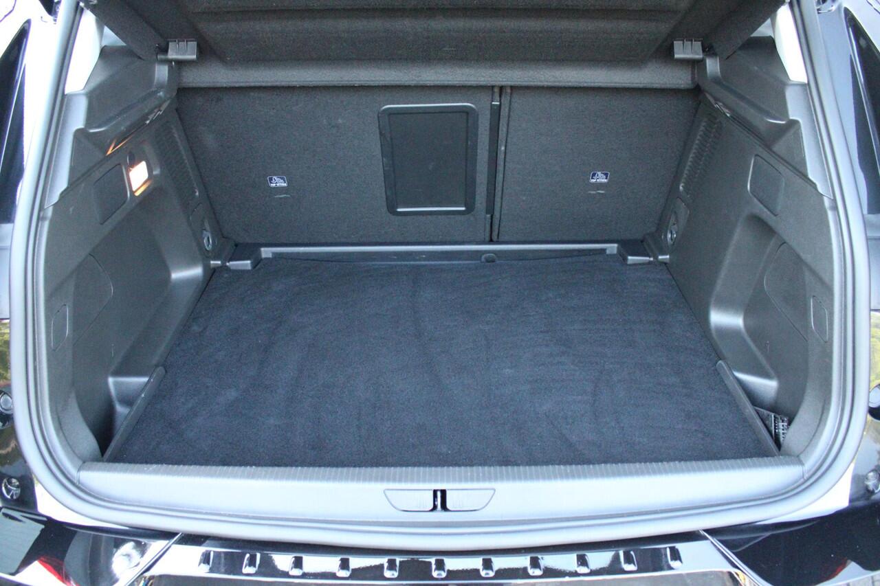 Opel Grandland 1.2 Turbo 145PK AUTOMAAT Hybrid GS | BLACK PACK | STOEL/STUUR VERWARMING | NAVIGATIE | APPLE CARPLAY/ANDROID AUTO | DODEHOEK DETECTIE | 18" LICHTMETALEN VELGEN | DAB+ RADIO | PARKEERSENSOREN VOOR + ACHTER | ADAPTIVE CRUISE CONTROL | ACHTERUITRIJ CAMERA |